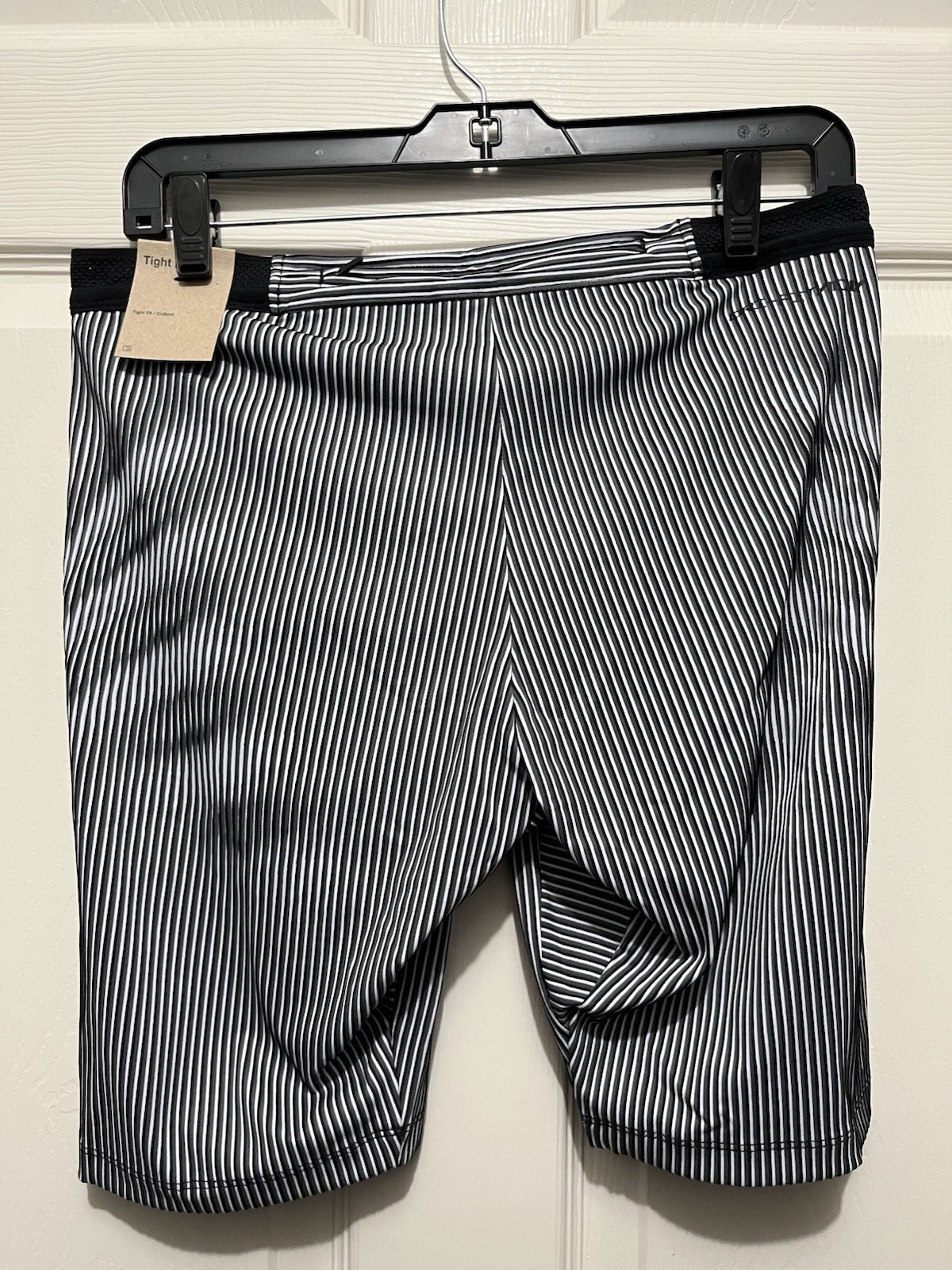 Nike AeroSwift 1/2 Length White Black Running Tights Men’s Size L FN3369-013 NWT