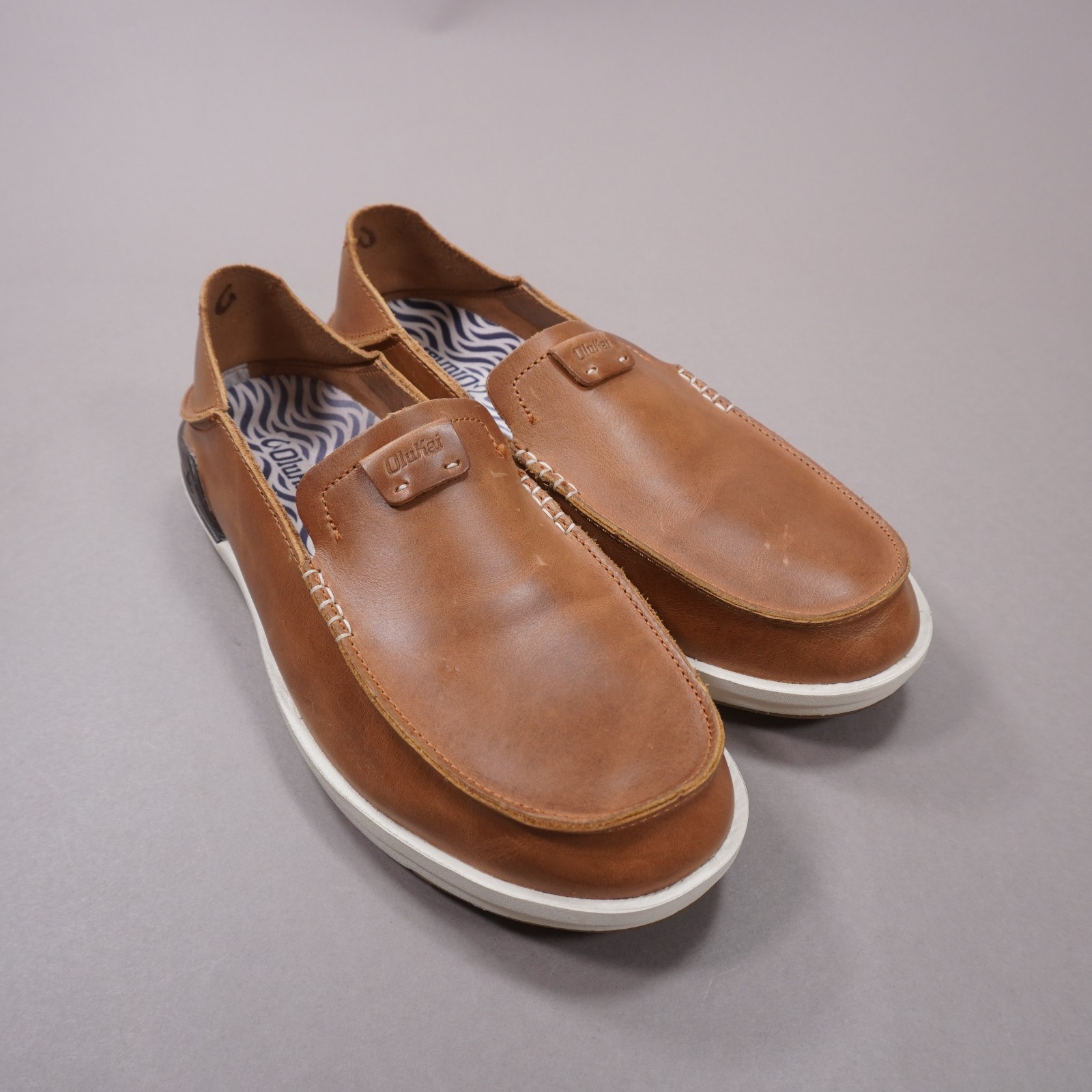 OLUKAI Kakaha Slip On Leather Shoe Mens US 11.5 EUR 44.5 Fox Brown Slide EUC