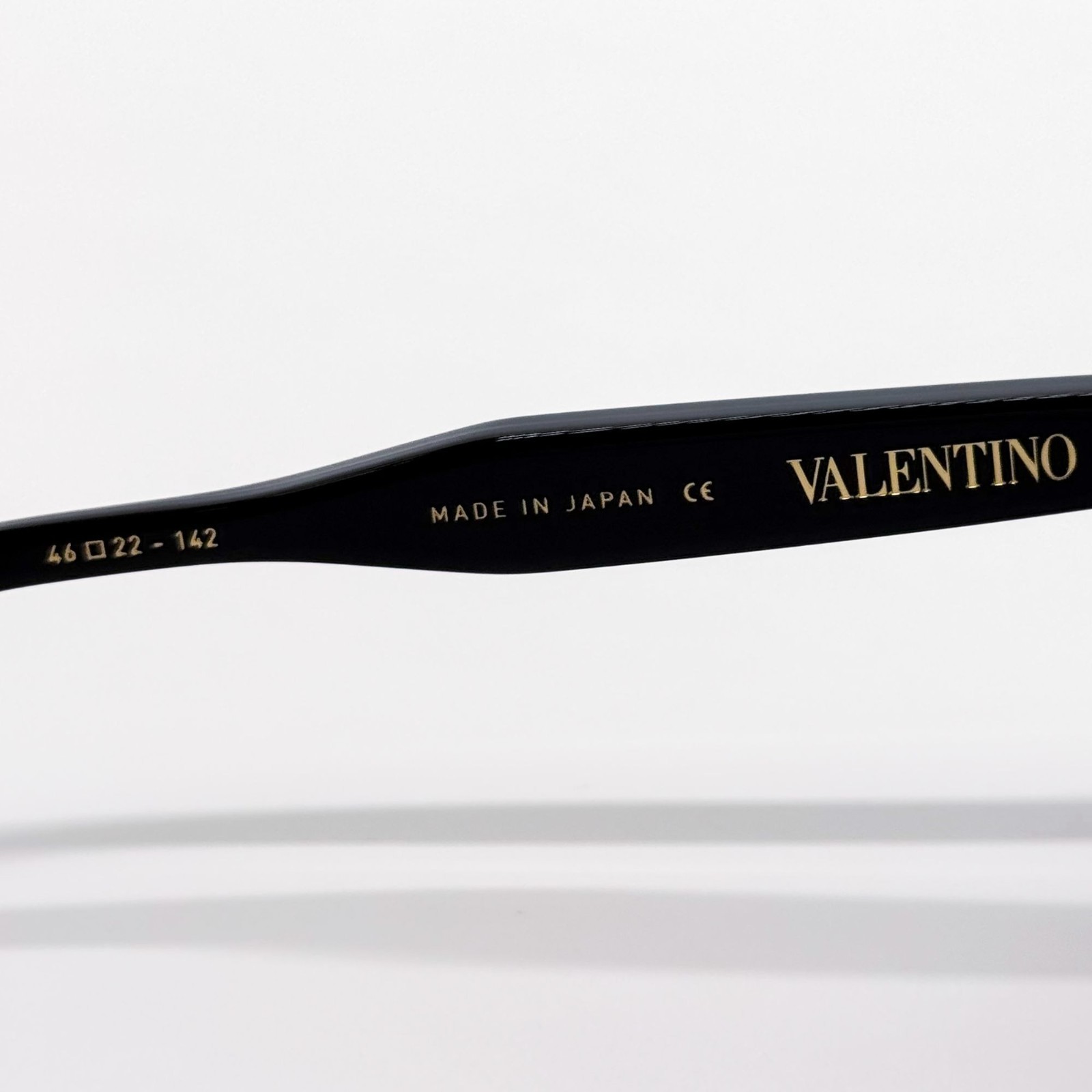 NEW VALENTINO SUNGLASSES VLS-132A BLACK/GRAY MEN ROUND EYEWEAR