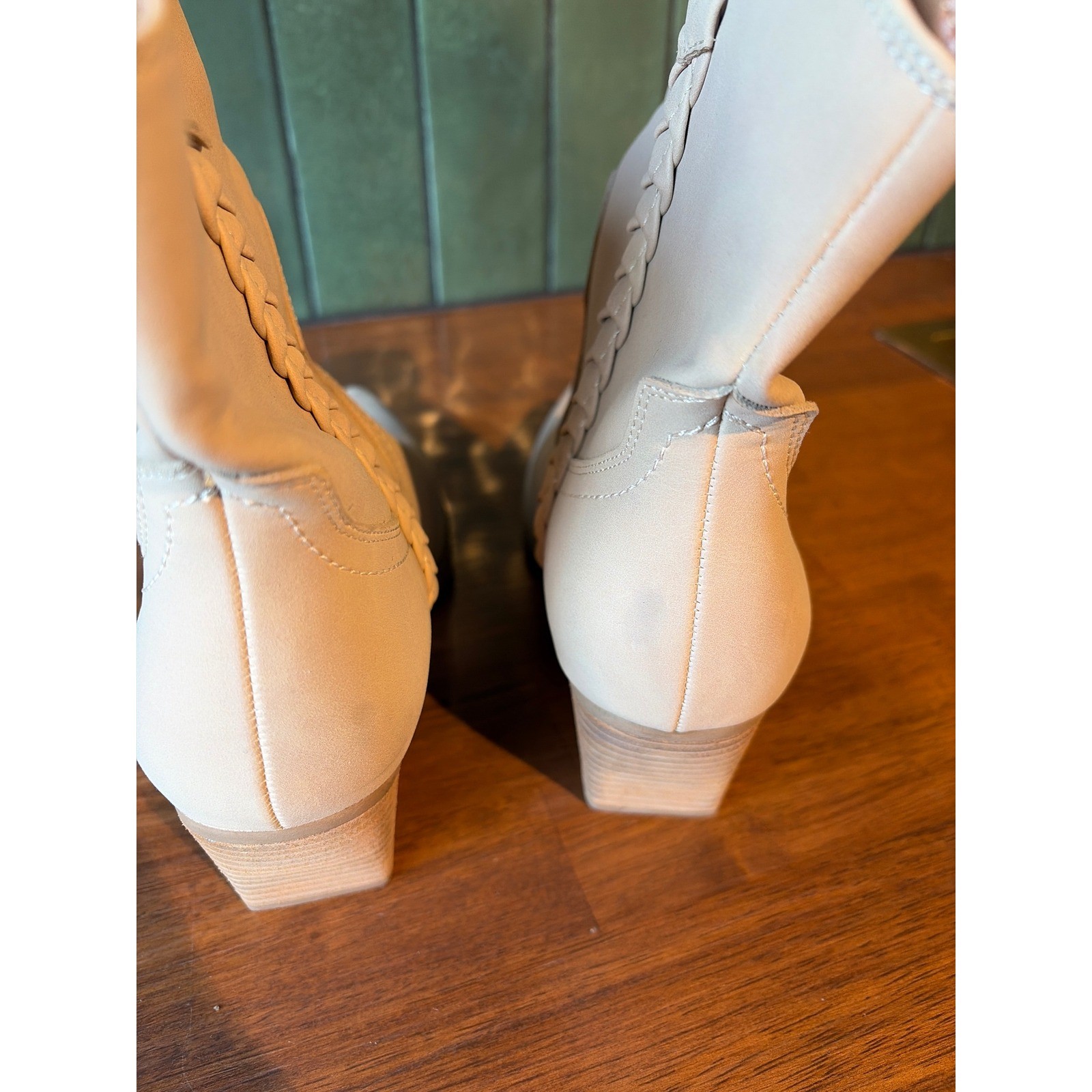 Dolce Vita Koolson Tan Beige Cowboy Western Cowgirl Block Heel Boots, Size 8