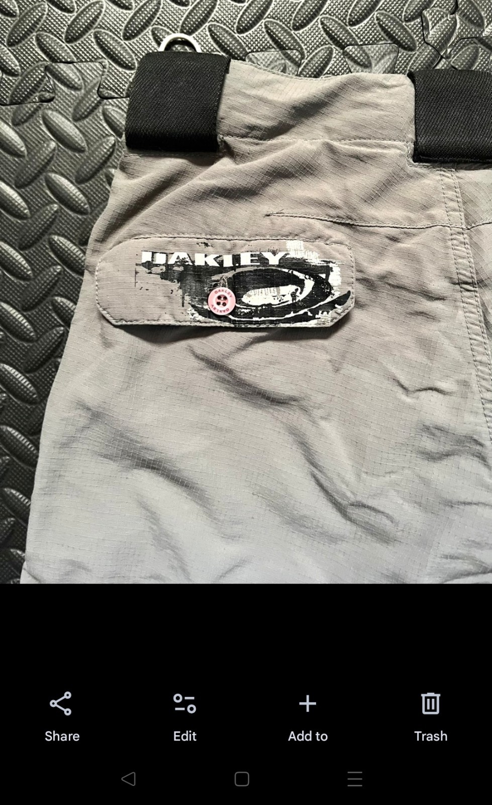 Vintage Oakley Software Gray Cargo Shorts With Multi Vent Zippers Size Medium