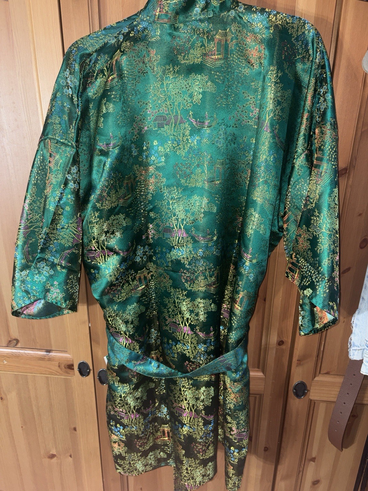 Women’s Green Satin Floral Kimono Robe V-Neck 3/4 Sleeve Tie Belt XL