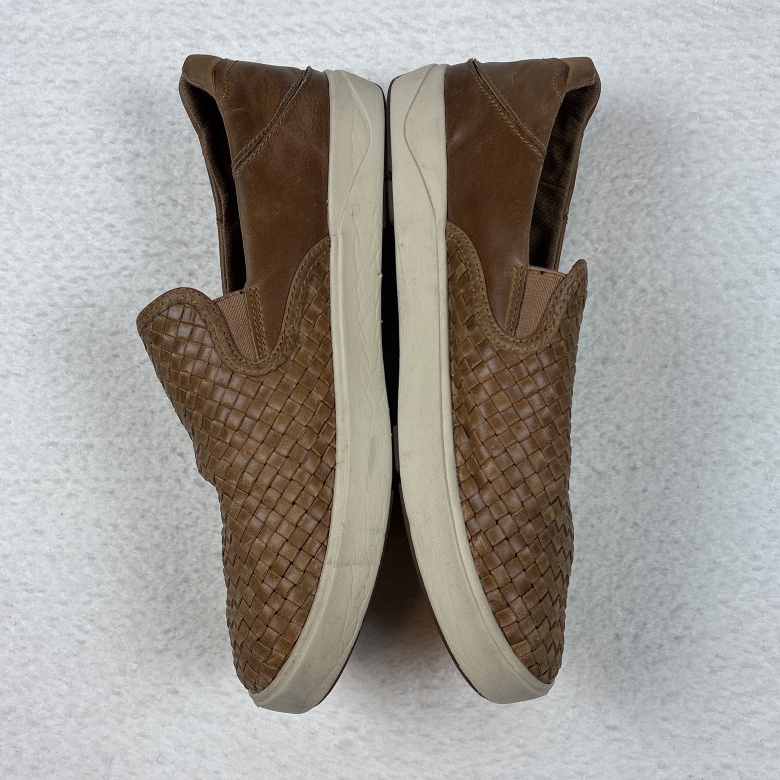 OluKai Lae’ahi Lauhala Mens Fox Brown Woven Leather Slip-On Sneakers – Size 10