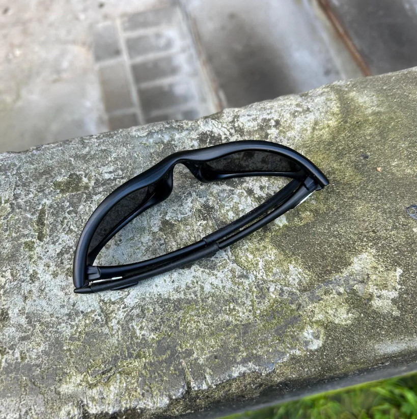Vintage Oakley Minute Sunglasses Black Frame Black Lenses Y2K Gorpcore