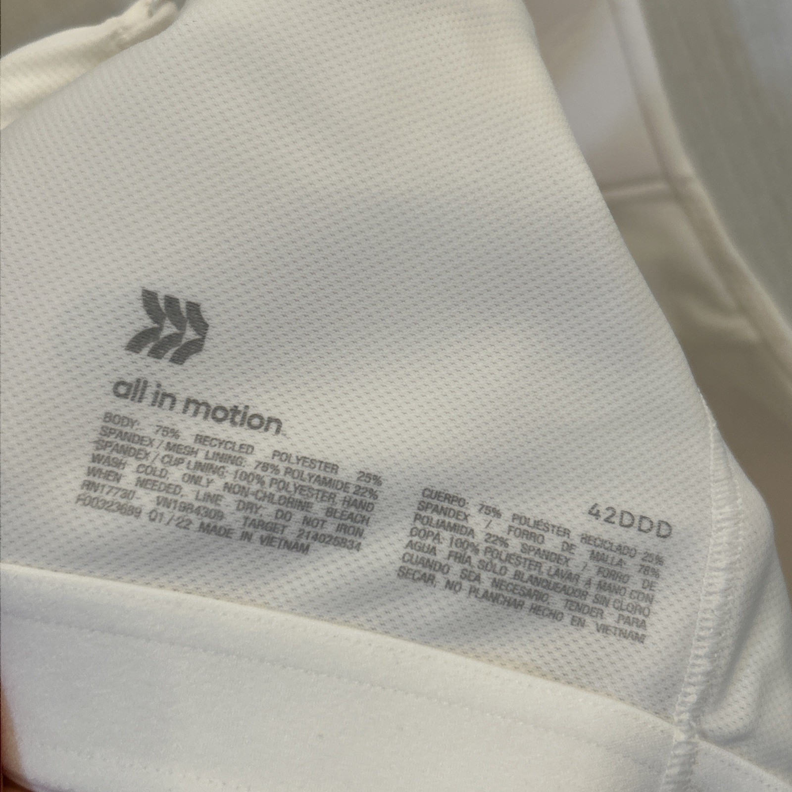 NWT All In Motion High Support Adjustable Wireless Convertible Strap Bra 42DDD