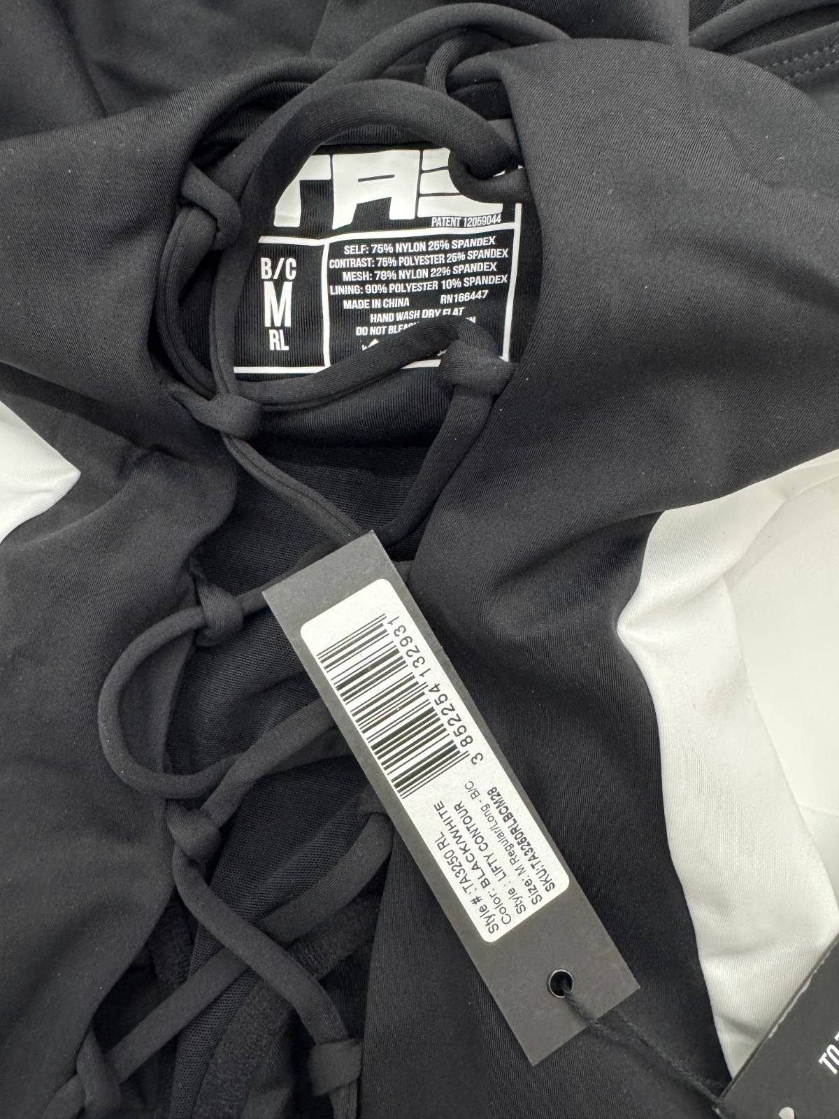 TA3 LIFTY CONTOUR ONE PIECE SWIMSUIT BLACK WHITE SIZE MEDIUM M REG/LONG B/C NEW