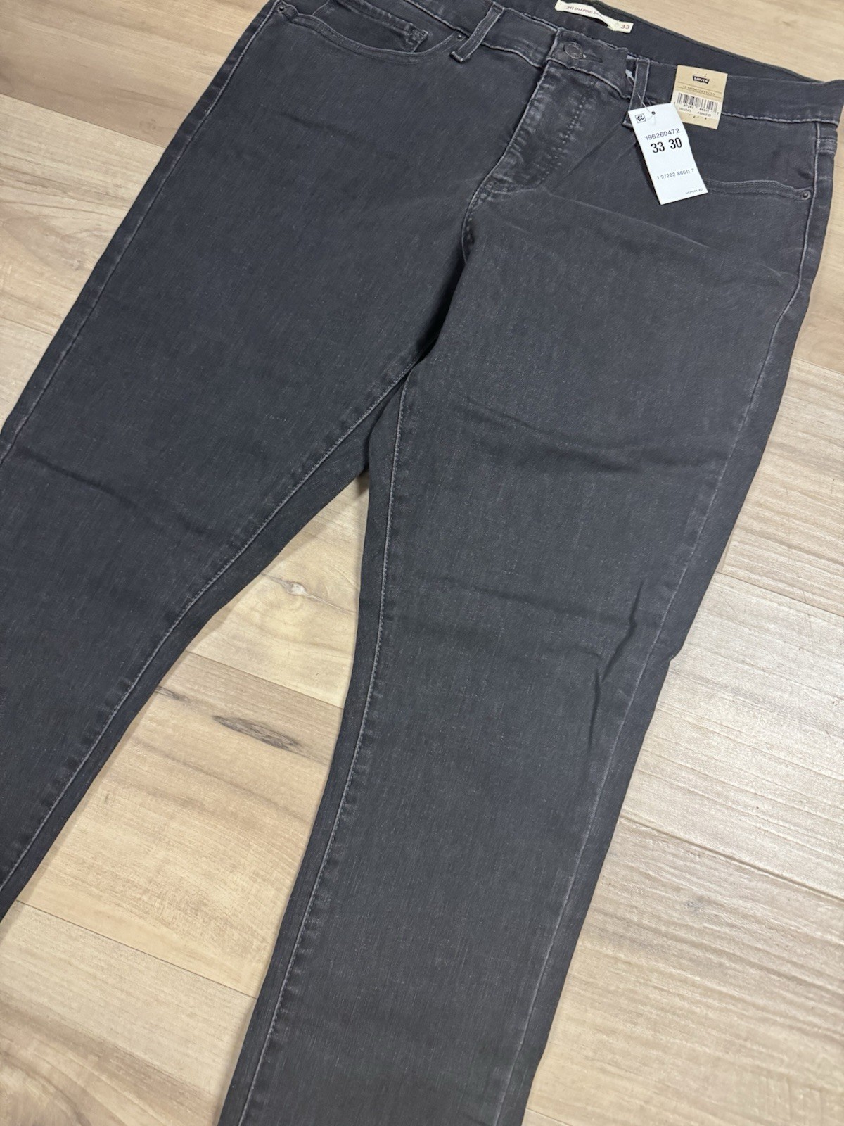 Levi’s Women’s Stretch 311 Shaping & Tummy Slimming Skinny Jean Black 33×30 NWT