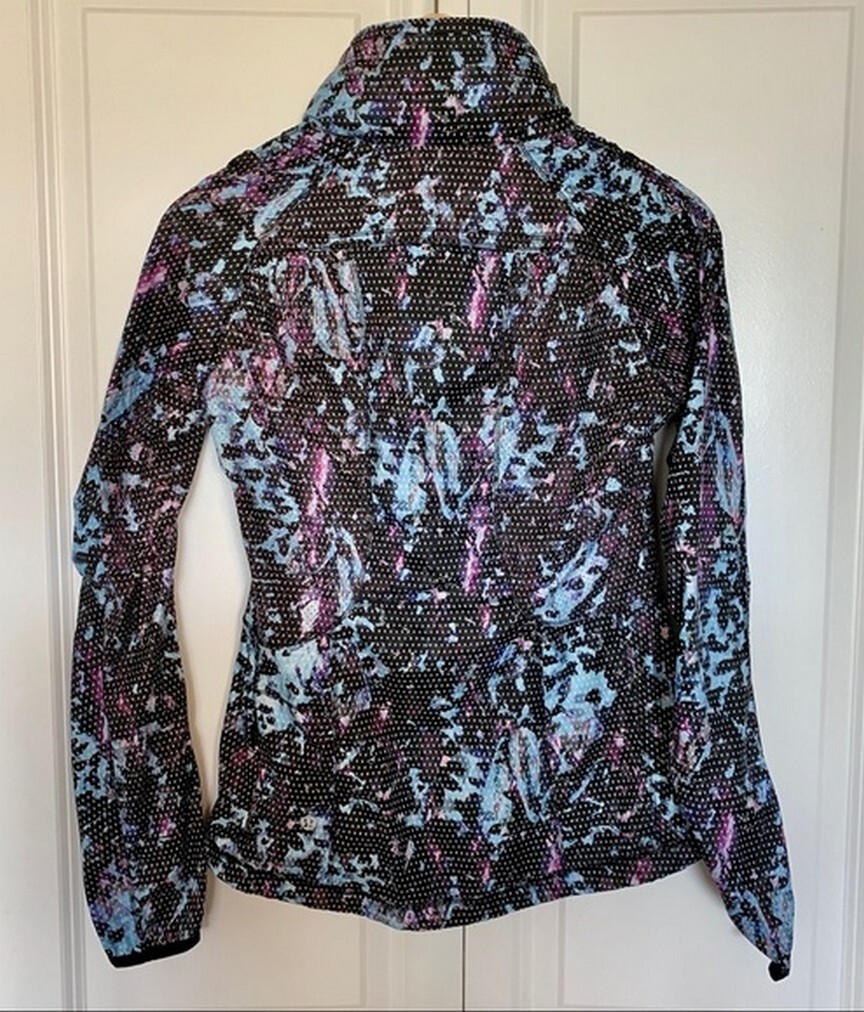 Lululemon 8 Back Pack It Wind Jacket Floral Sport Tranquil Blue Multi W4H45S