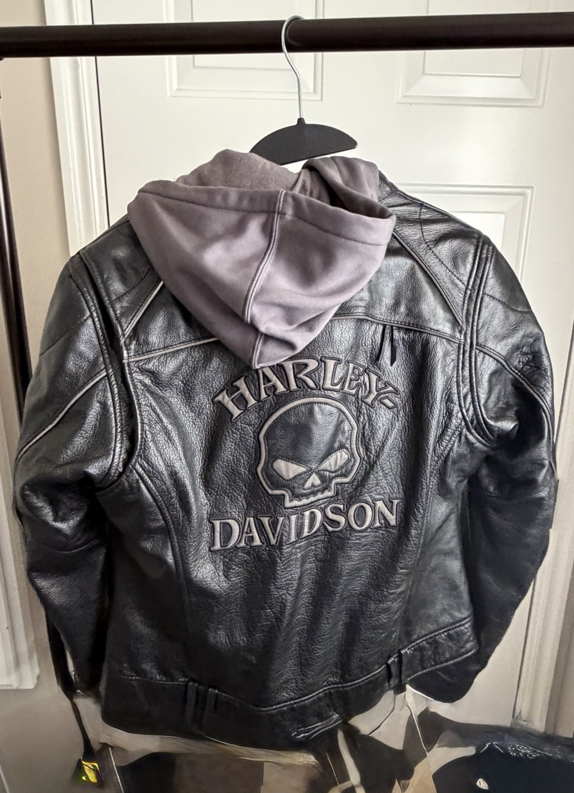 Harley-Davidson Women’s M Willie G Skull 3 in 1 Black Leather/ hoodie liner