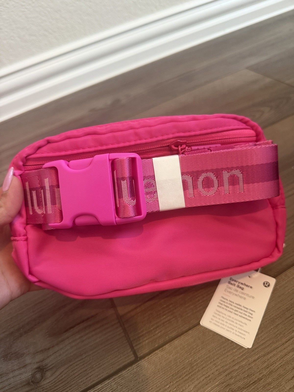 Lululemon Women’s Brand New Hot Pink Everywhere Belt Bag