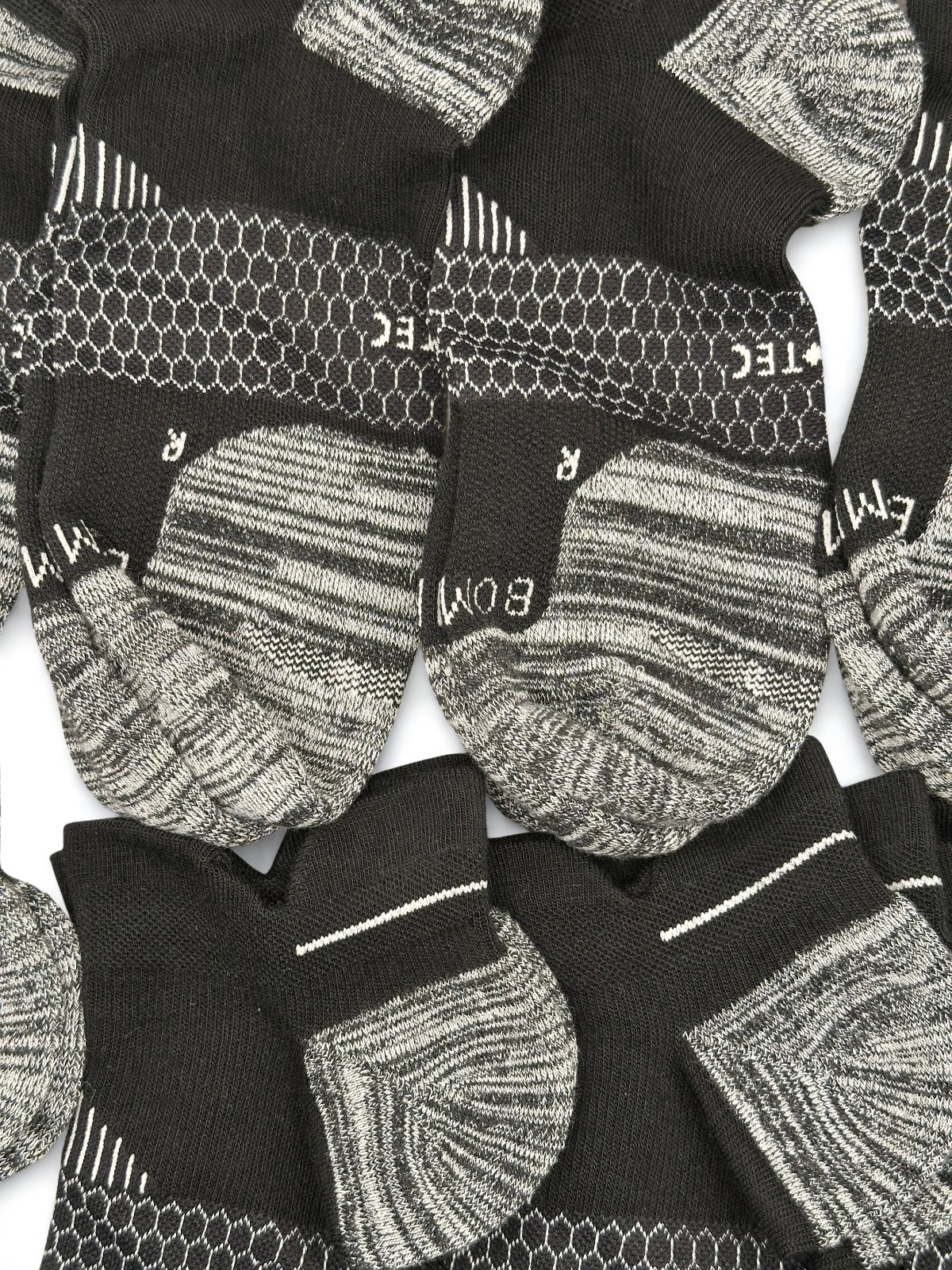 Bombas Hextec 8 Pairs Women’s Ankle Socks athletic Honeycomb Size Large Black