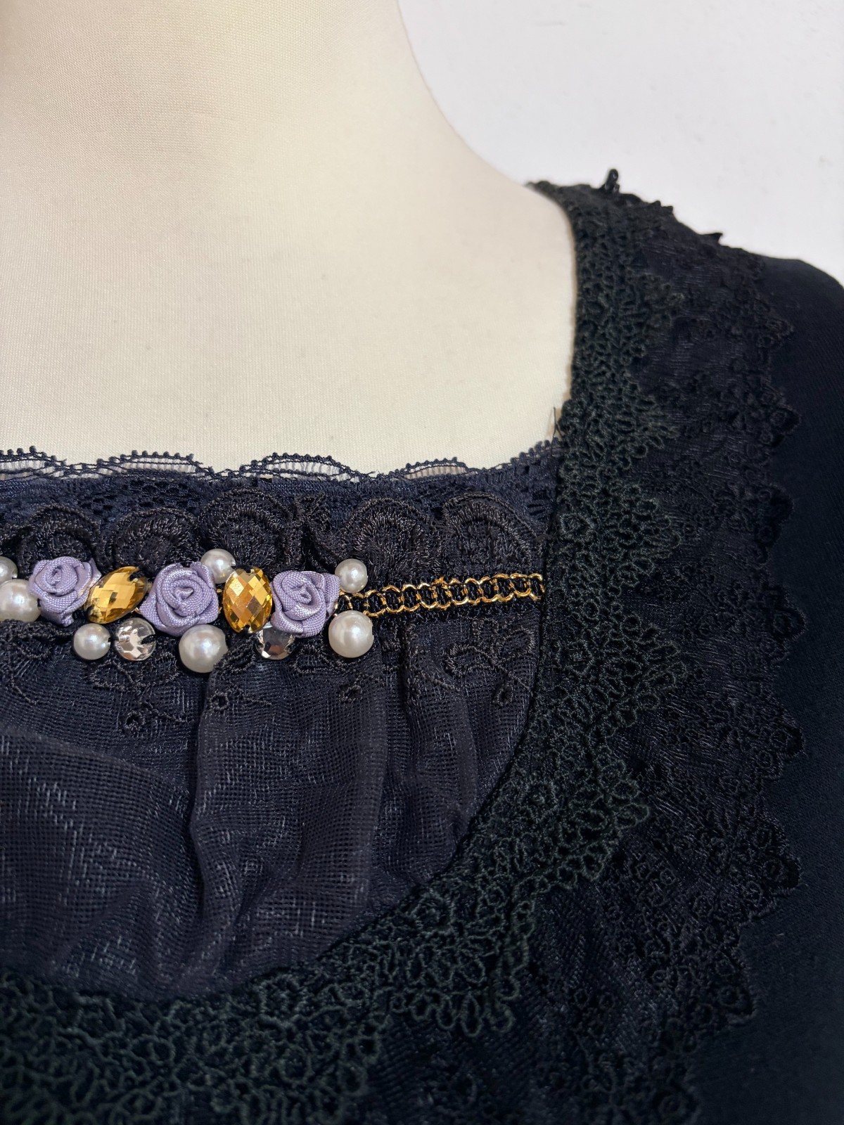 Axes Femme Black Top Rose Bead Pearl Square Neck Tulle Lace Kawaii Fairy Kei M