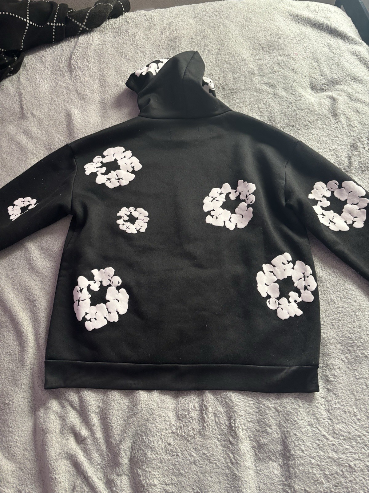 DENIM TEARS Cotton Wreath Sweatshirt Size Small