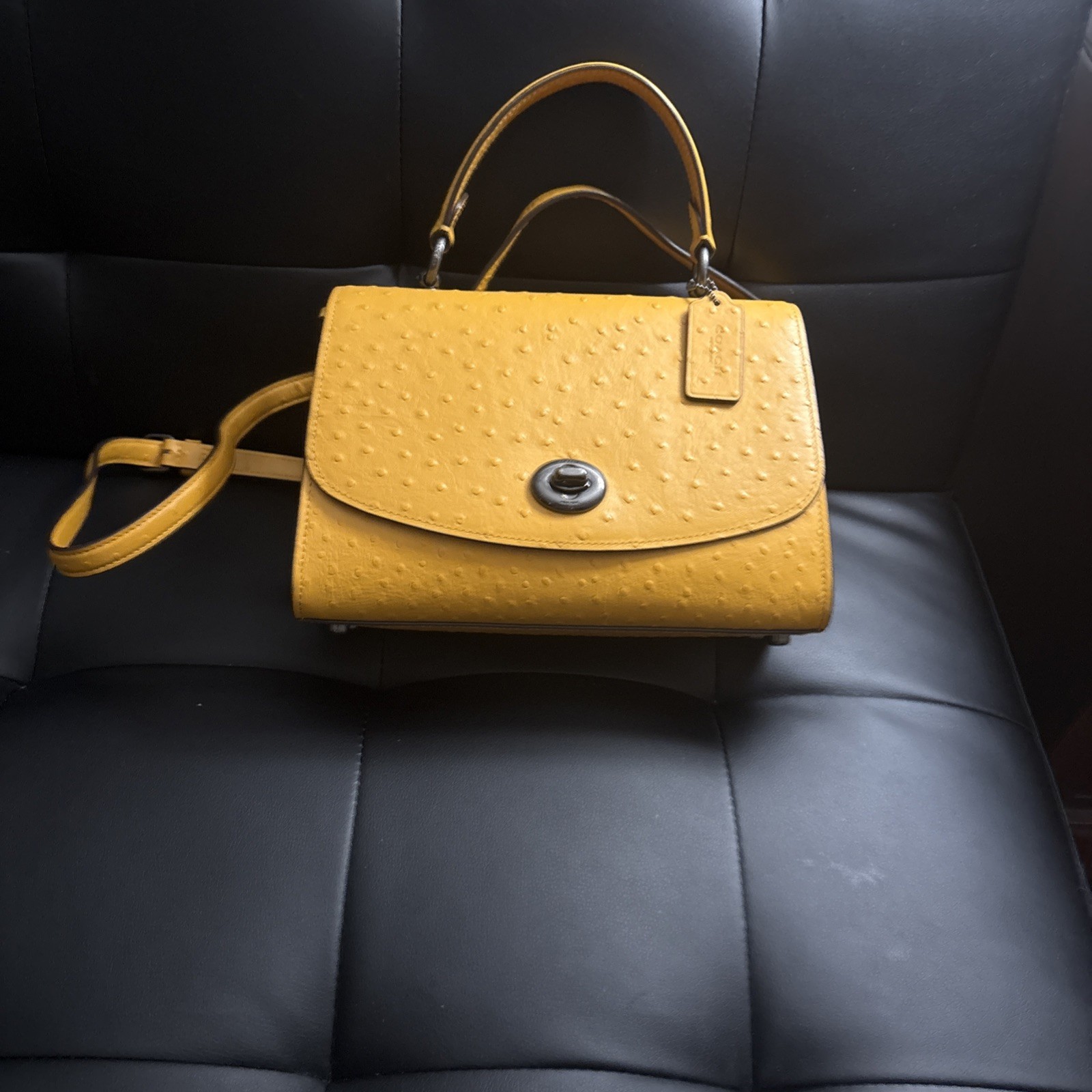 Coach Women’s Medium Shoulder Bag