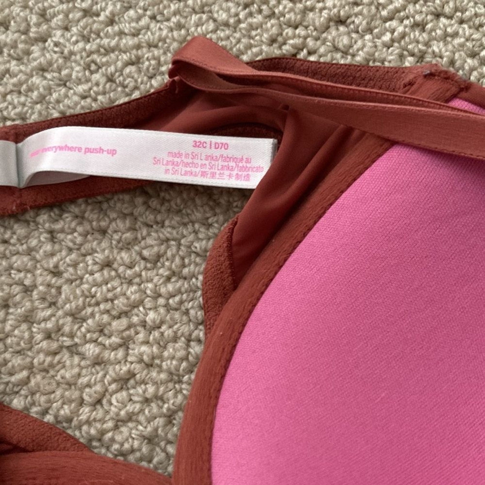 Victoria’s Secret PINK Wear Everywhere Push-Up Bra Brick Red Size 32C VEUC