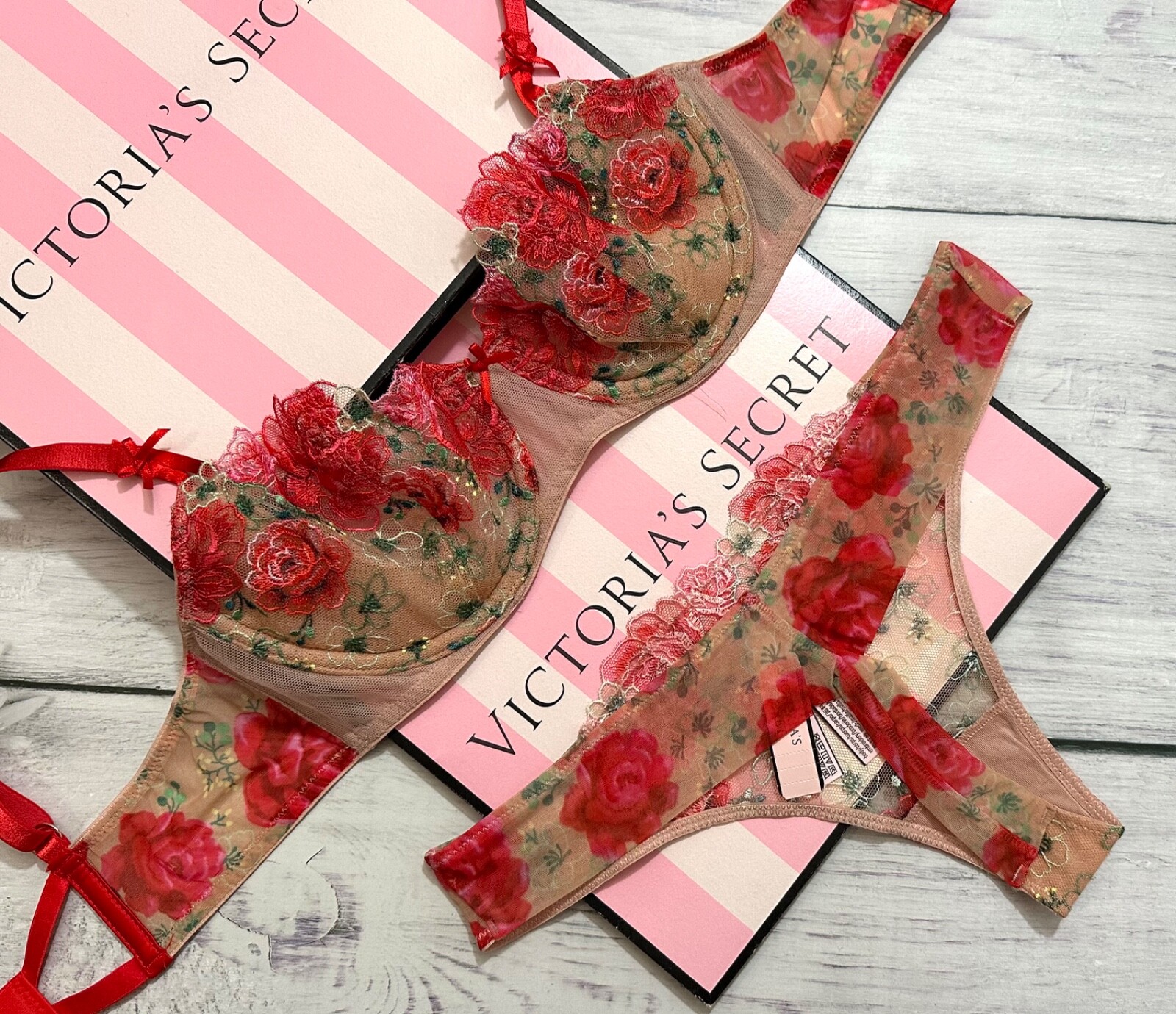 Victoria’s Secret Dream Angels Floral Embroidery Unlined Bra Thong Set Orange