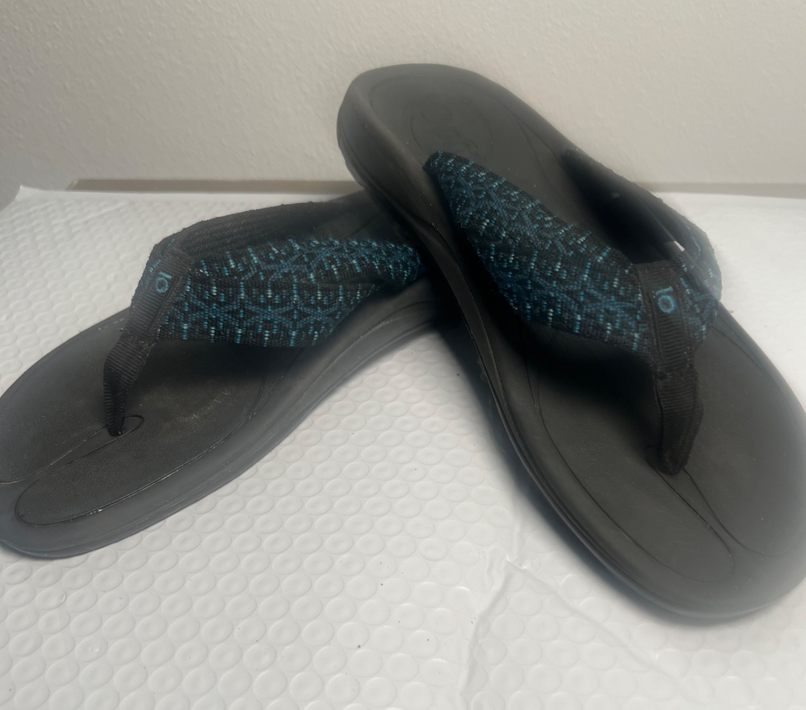 Women’s Oboz Selway Sandals in Blue & Black Pattern, Size 10