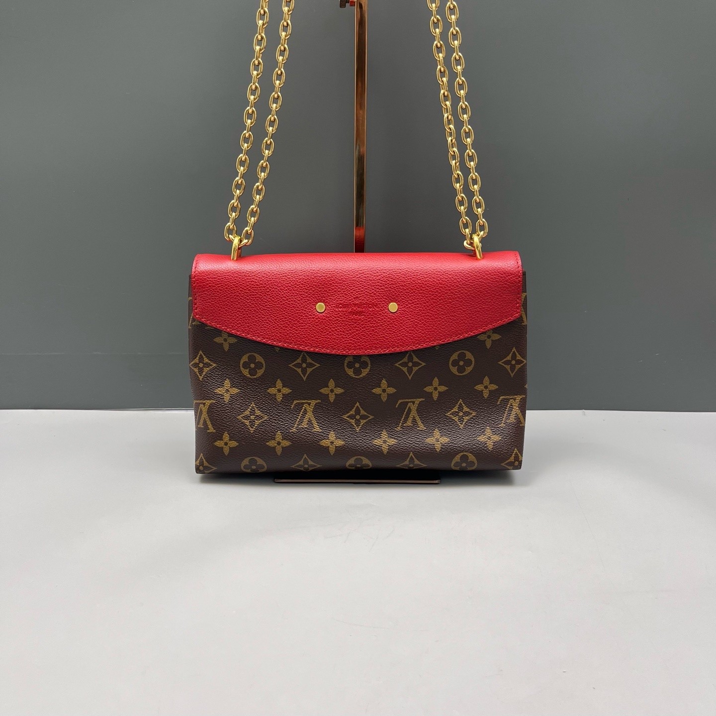 Louis Vuitton Pre-Owned Authentic Shoulder Bag Monogram Free Tracked Shipping