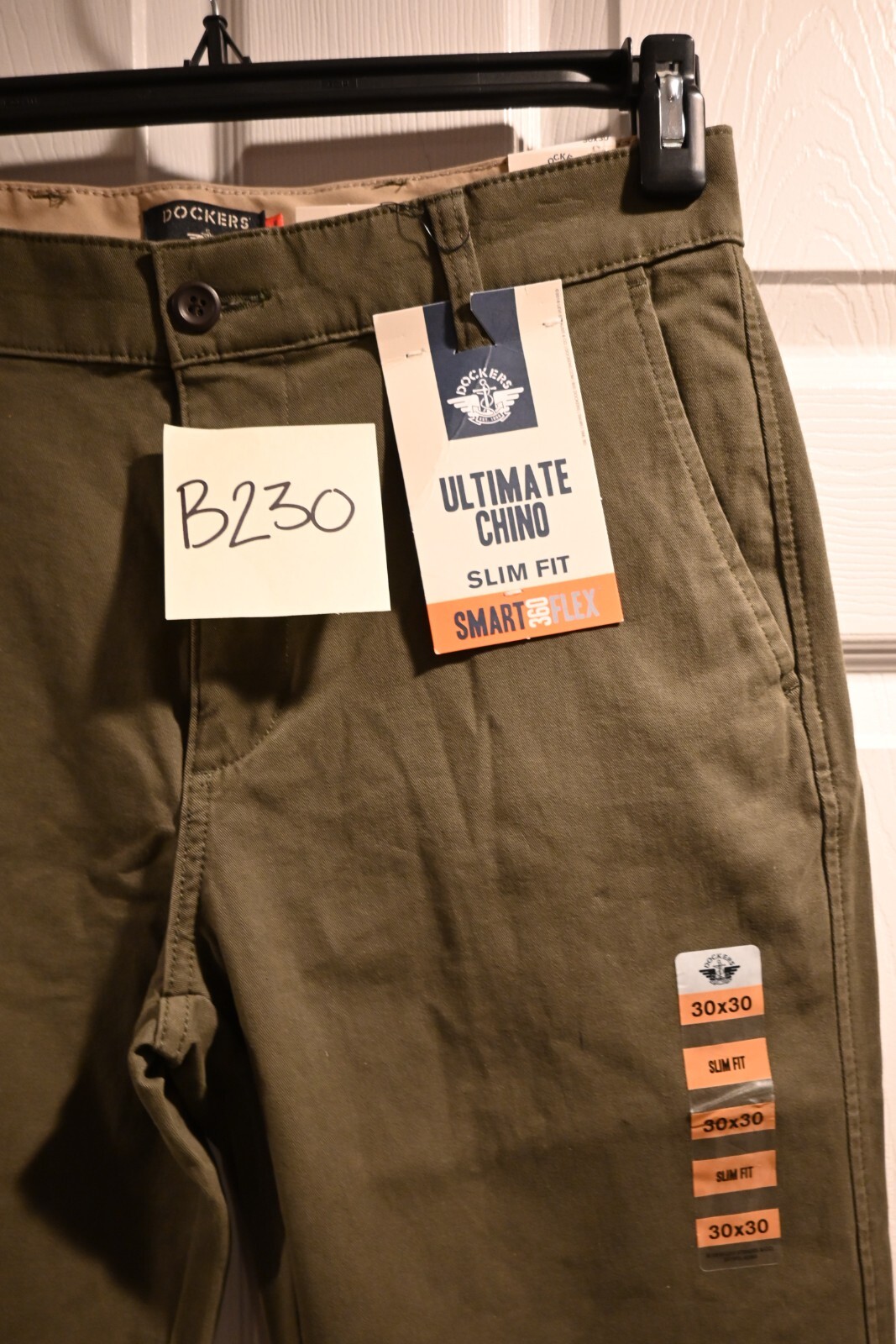 NEW Dockers Mens Slim Fit Ultimate Chino Smart 360 Flex Army Olive Size 30X30