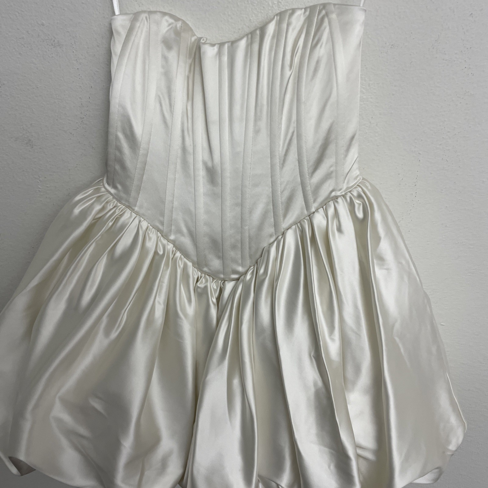 Lovers and Friends Defarge Dress white Satin fabric bubble hem boned XS $398msrp