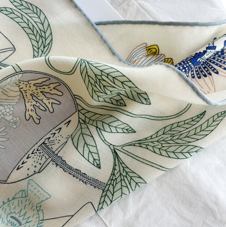 70% Cashmere 30% Silk Wrap Scarf garden Print Double Face Print Shawl 135X135cm