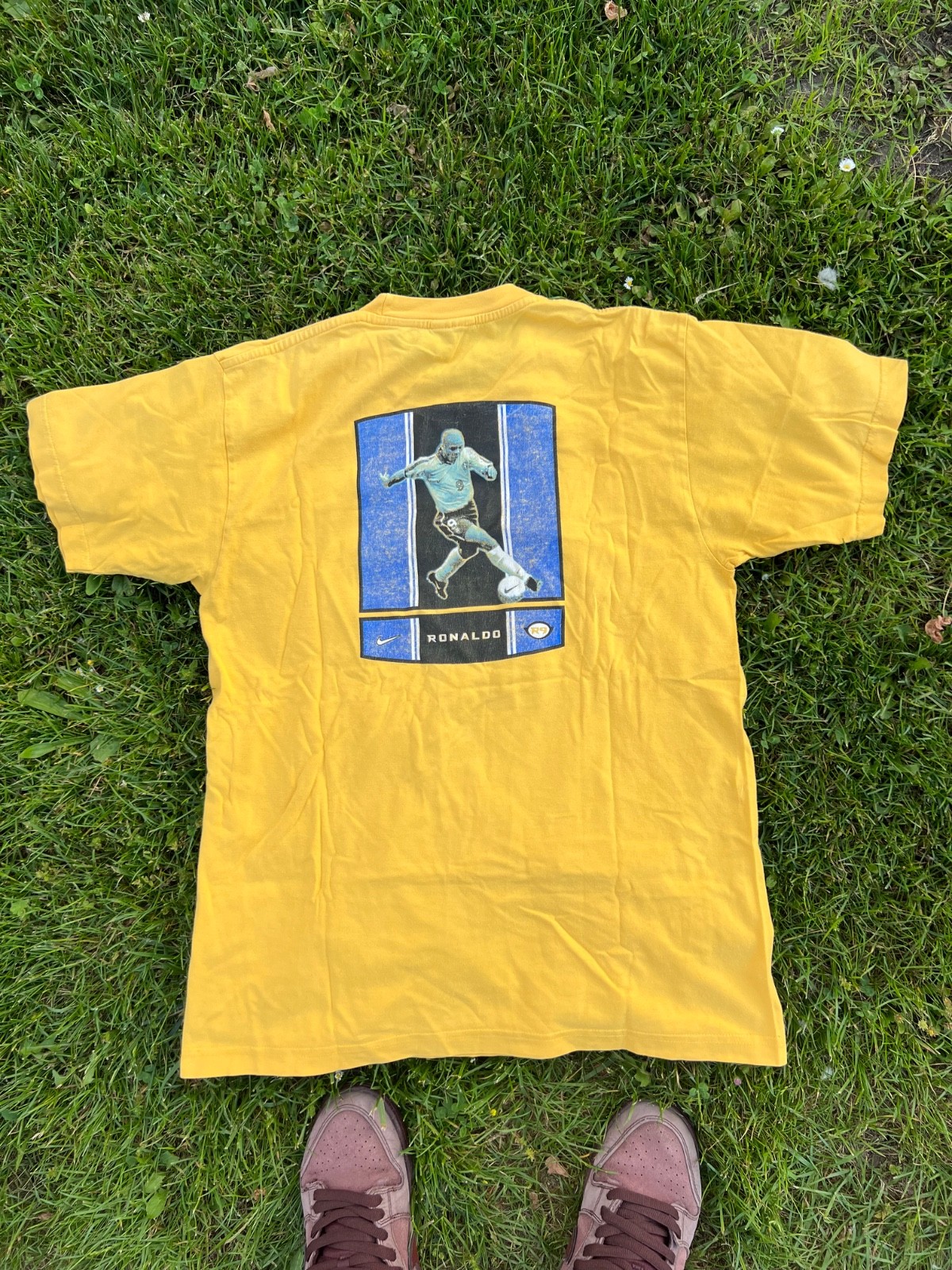 VERY RARE Ronaldo Nazario Brazil Vintage 90s Nike T-Shirt S/M