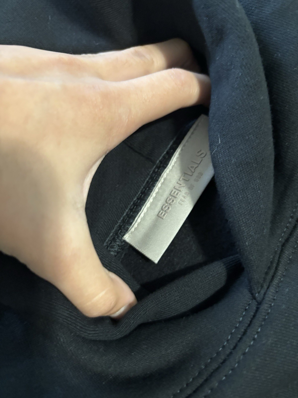 Essentials Fear of God Men’s M Black Pullover Hoodie Fleece Cotton Logo Pockets