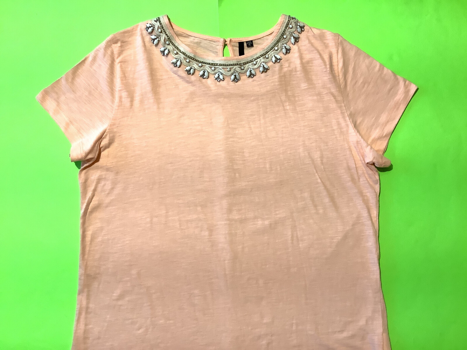 MIK Women’s Short Sleeve T-Shirt Size X-Large Peach w/Embellishment Beads NEW