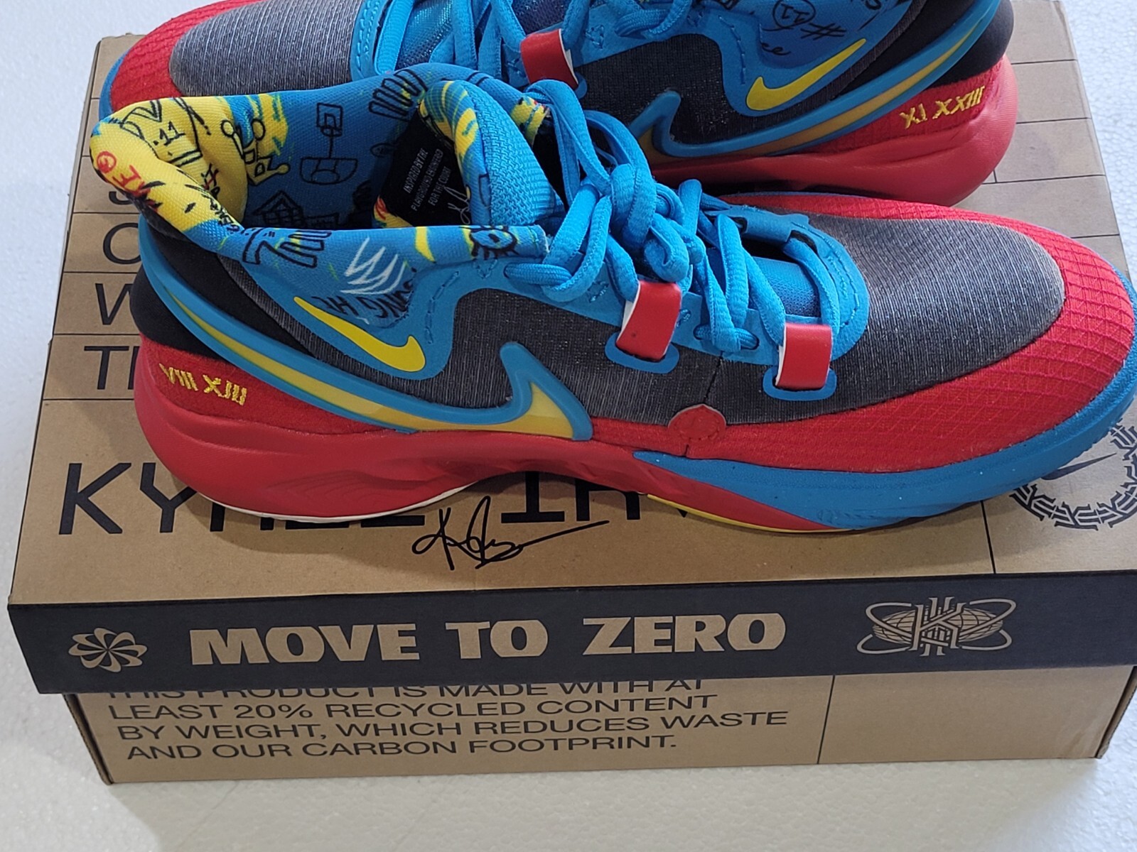 Nike Kyrie 8 Go GS Black Yellow 7Y Youth Basketball Shoes DQ8080 012