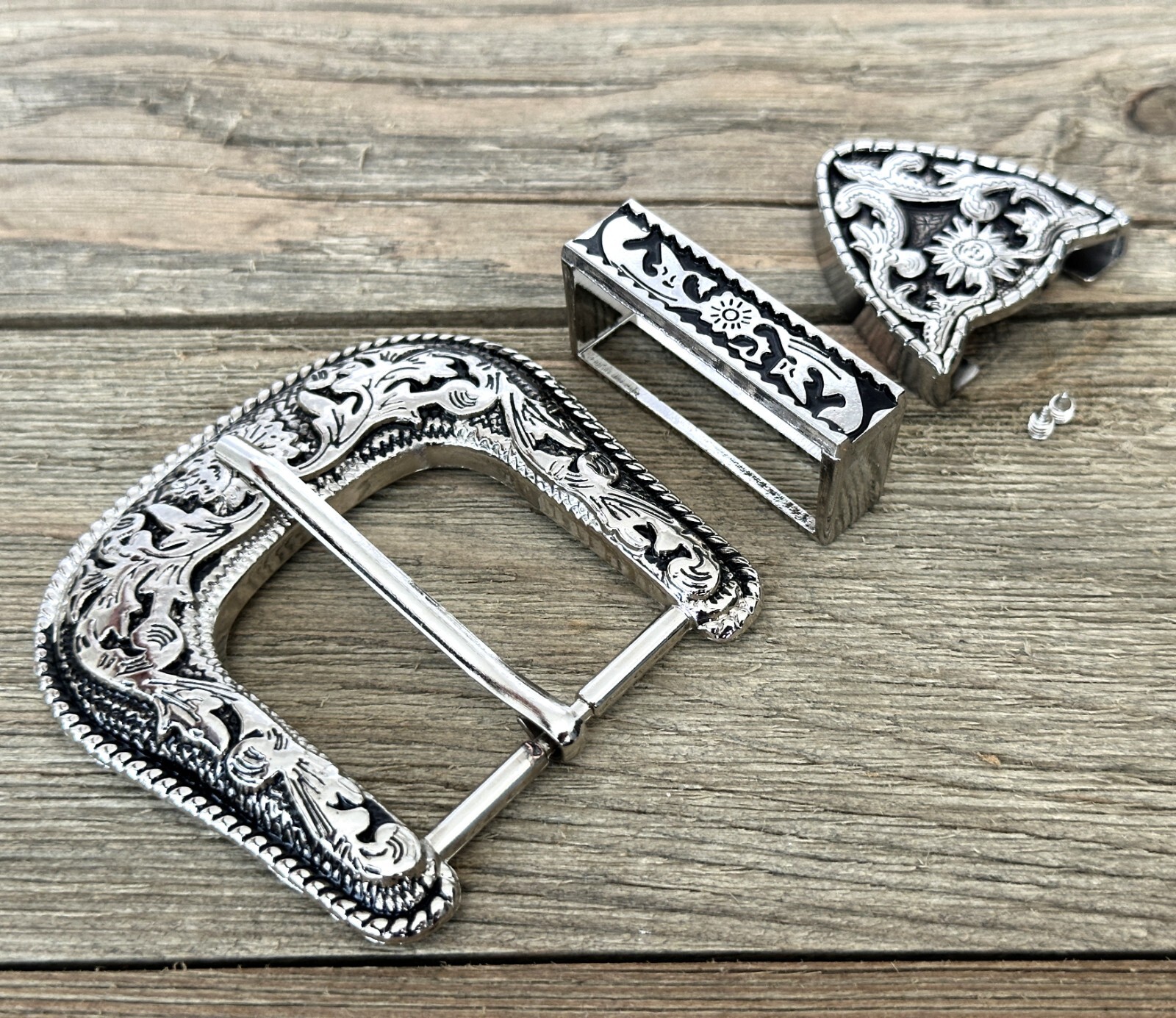 Western 3-Piece Belt Buckle Set Floral Engraved Silver Metal Cowboy Rodeo Style