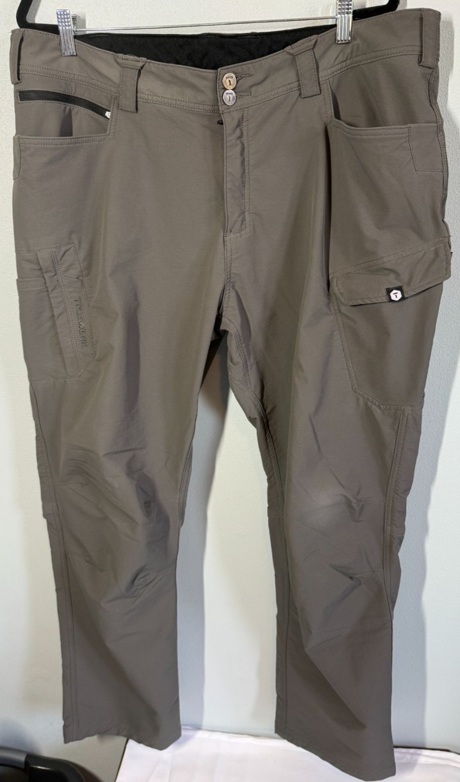 Truewerk T2 Pant Gray Mens 42×32 Work Pants Technical Cargo Stretch Mid Weight