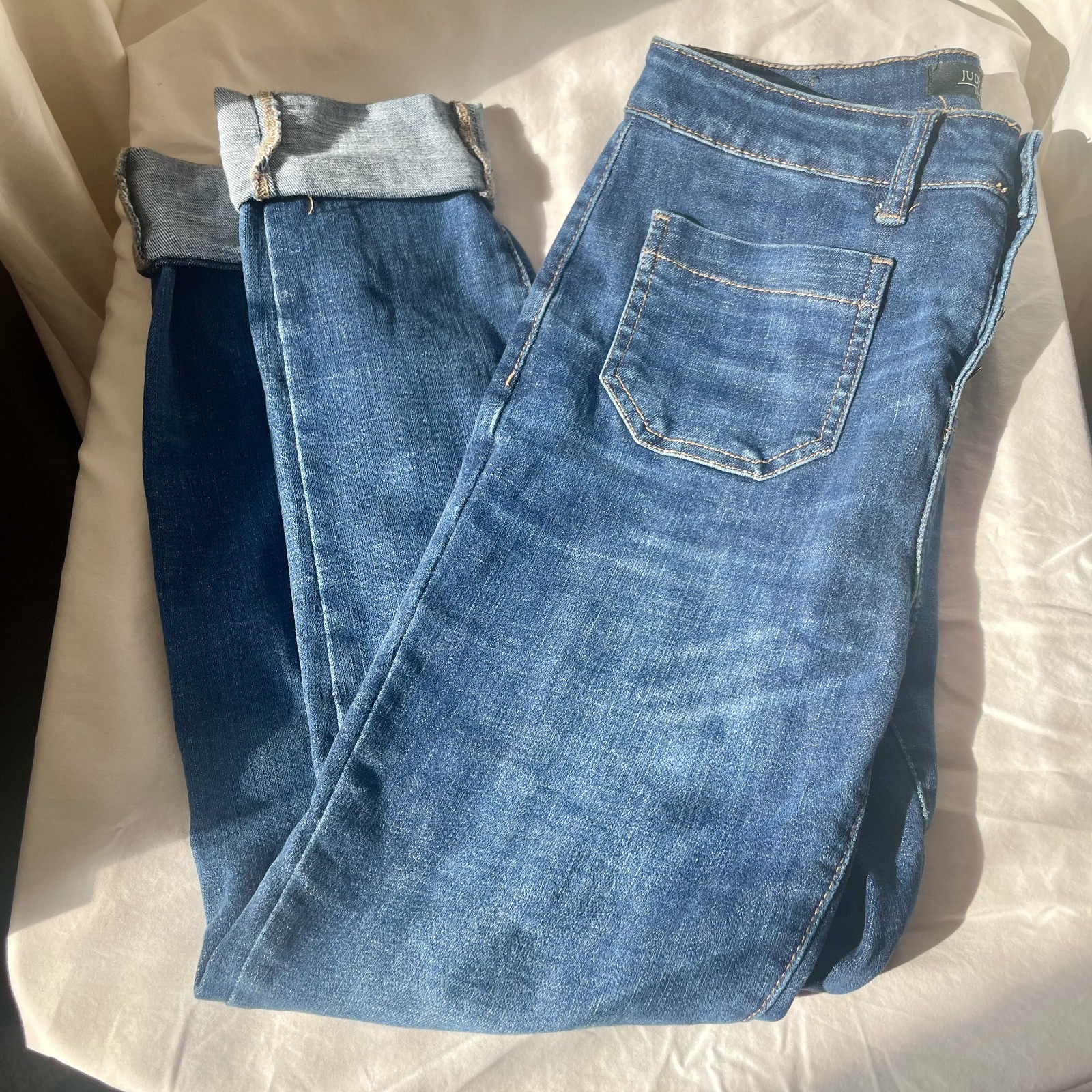 Judy Blue Women’s Skinny Jeans in Mid Blue Wash Size 9/29