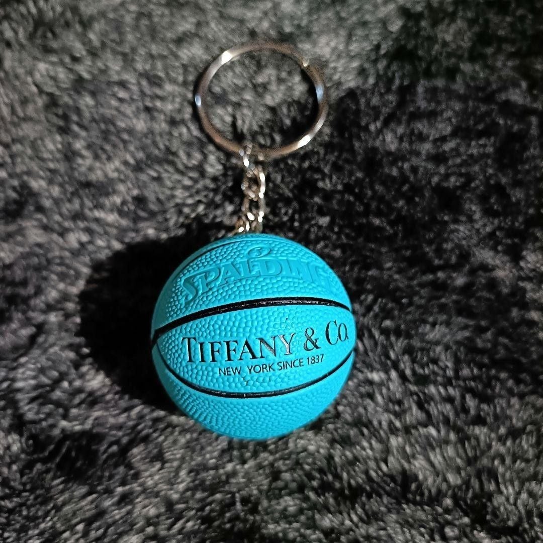 Tiffany & Co. x Spalding Basketball Keyring Keychain Tiffany Blue Novelty 3.8cm