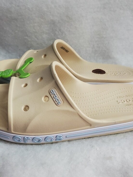 NEW – Crocs Unisex Bayaband Slide – M6/W 8