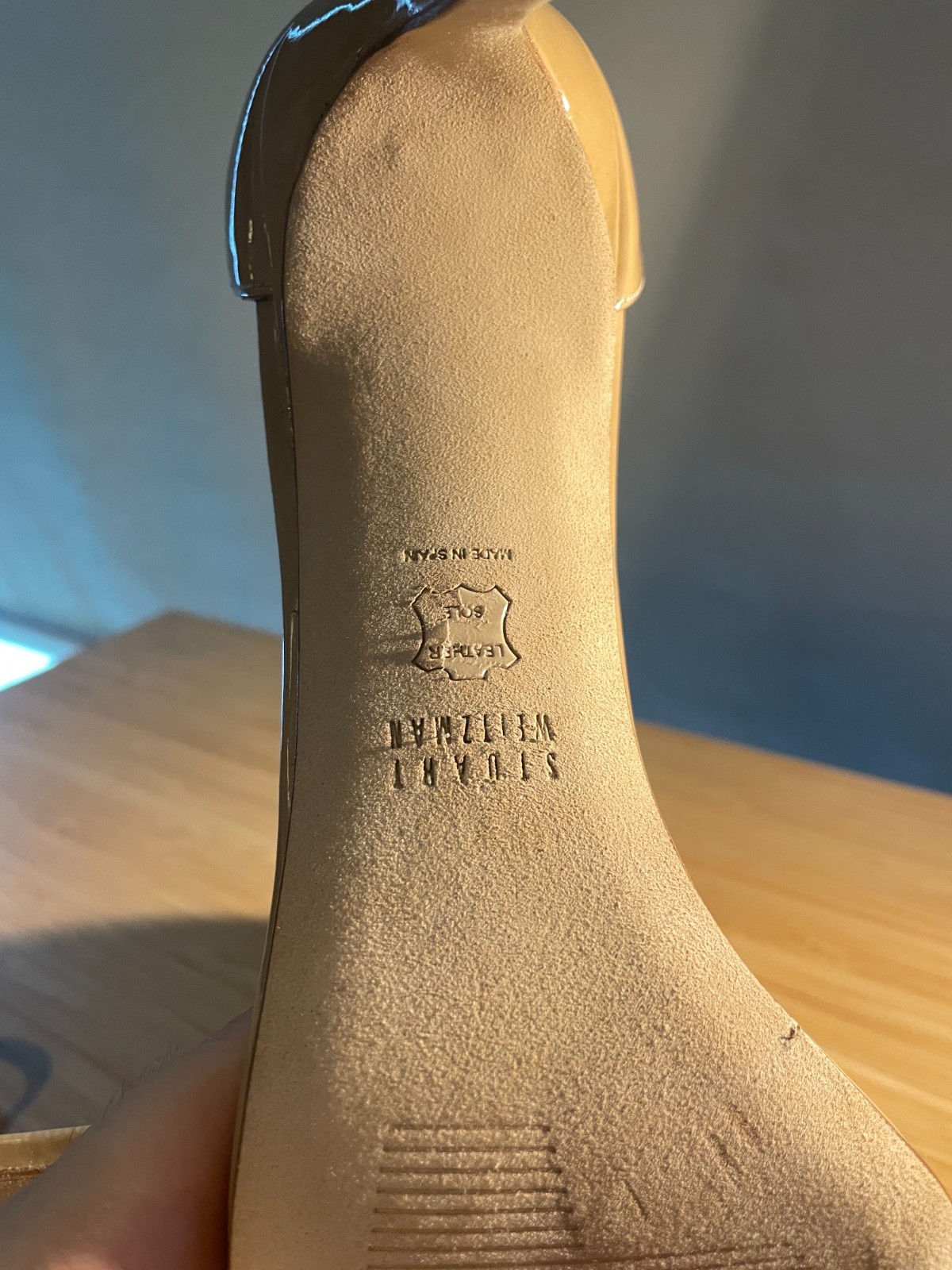 Stuart Weitzman Nudistsong US10.5 Beige Patent Leather MSRP $500CAD New W/O Box