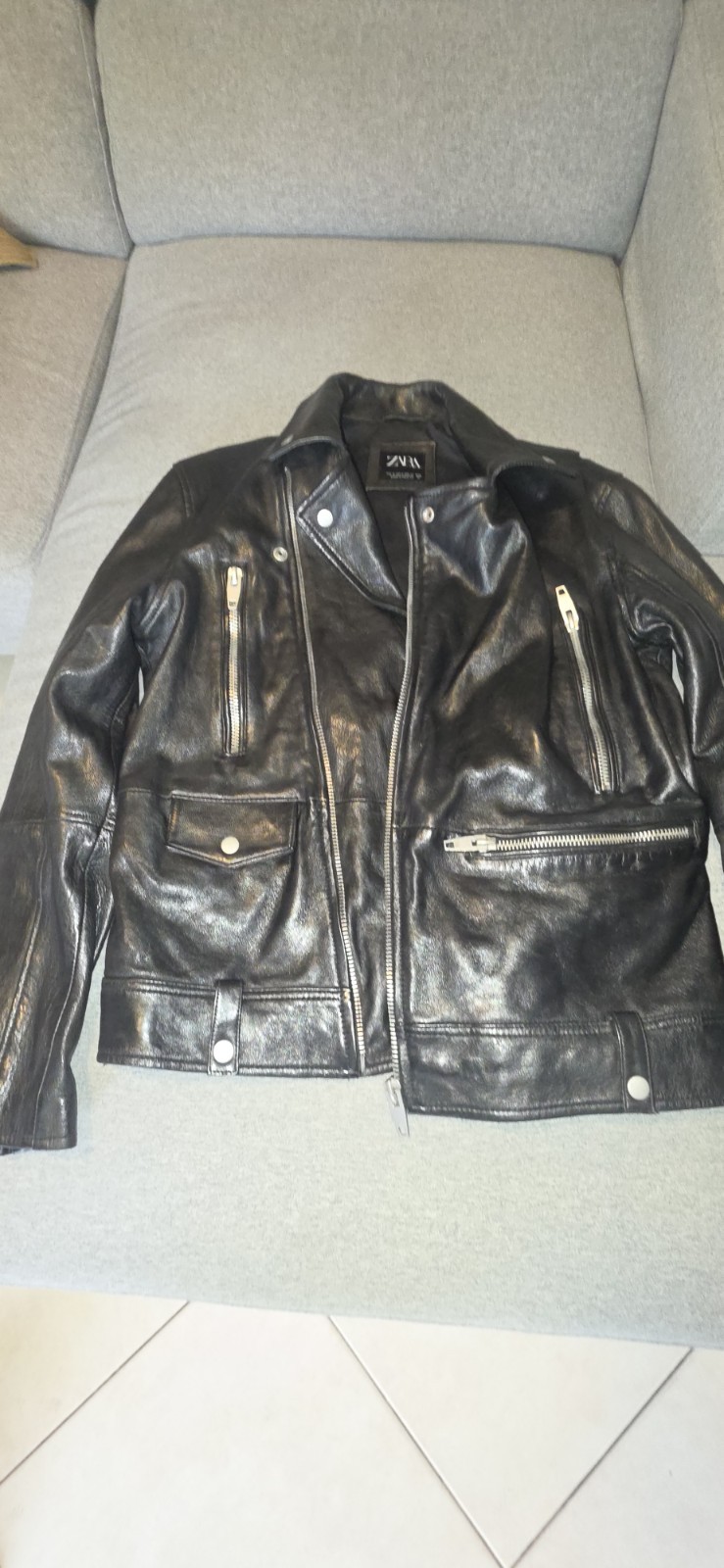 ZARA Men’s Black Biker Jacket Leather Size M Full Zip Button Pockets Short