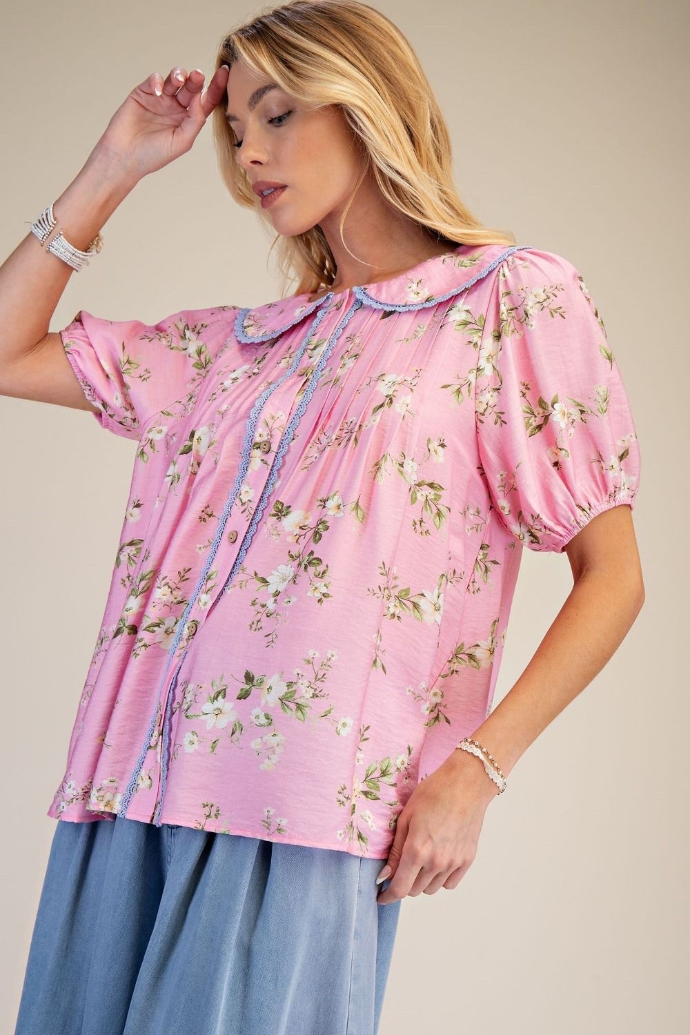 Easel Women’s Botanical Floral Pattern Lace Trim Top in Pink
