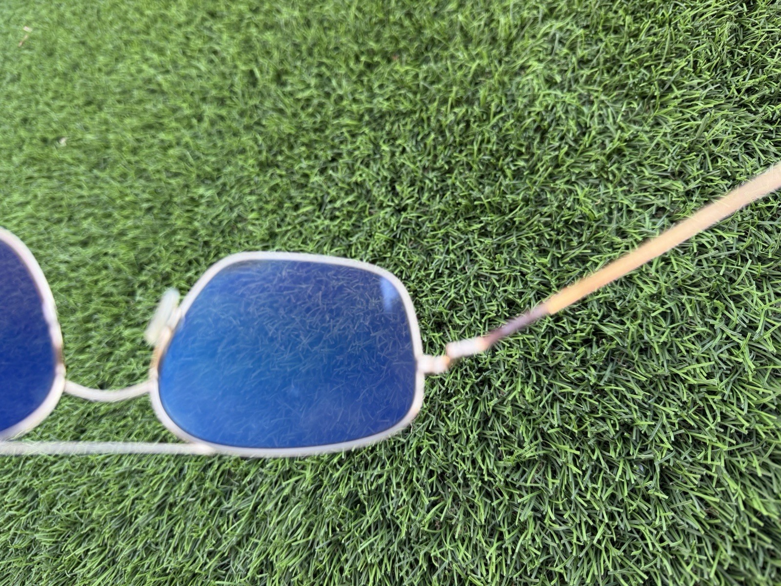 Oliver Peoples Victory 58 VFX Gold/Cognac Gradient Preowned See Description