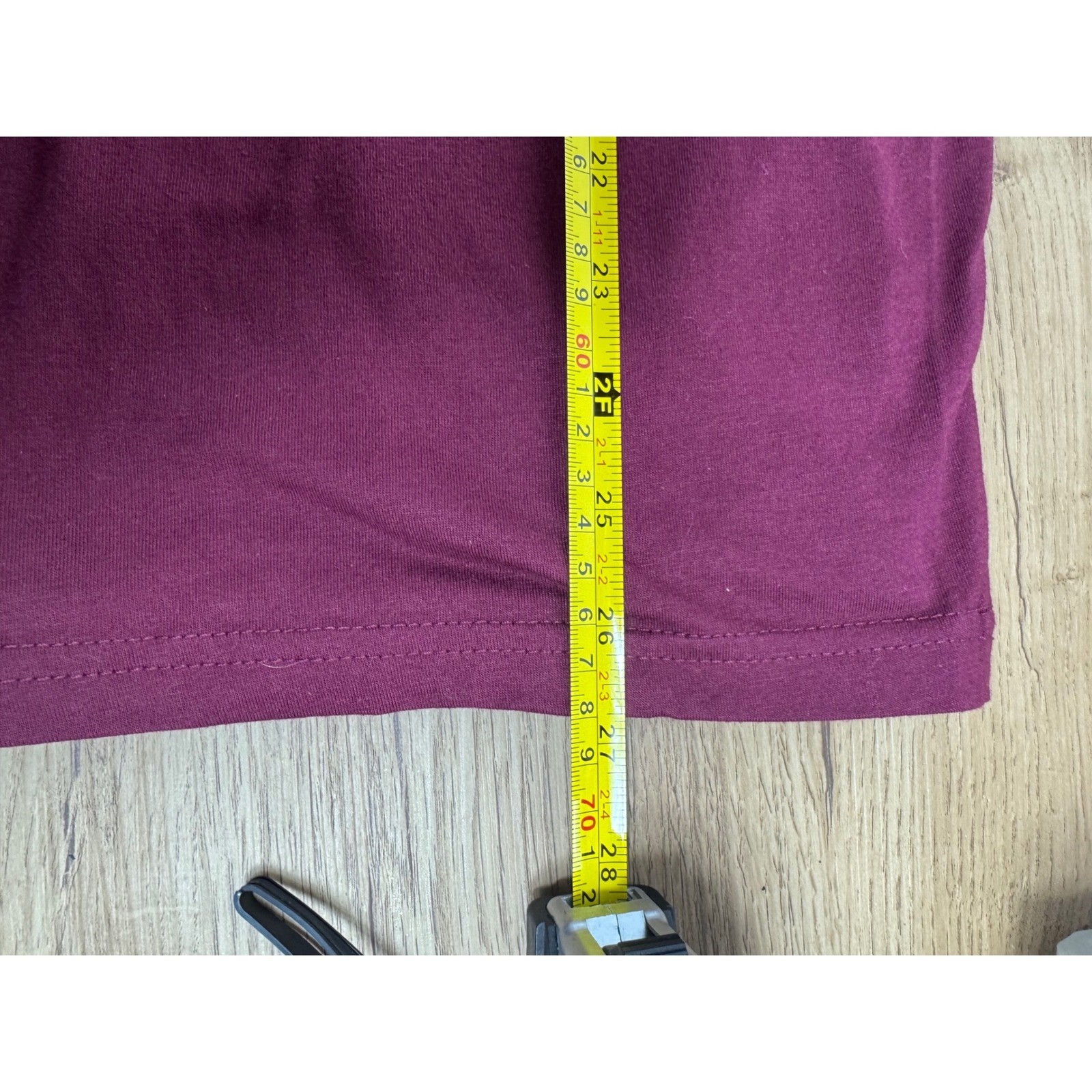Harry Potter Hogwarts Alumni T-Shirt Maroon Burgundy Graphic Tee Medium