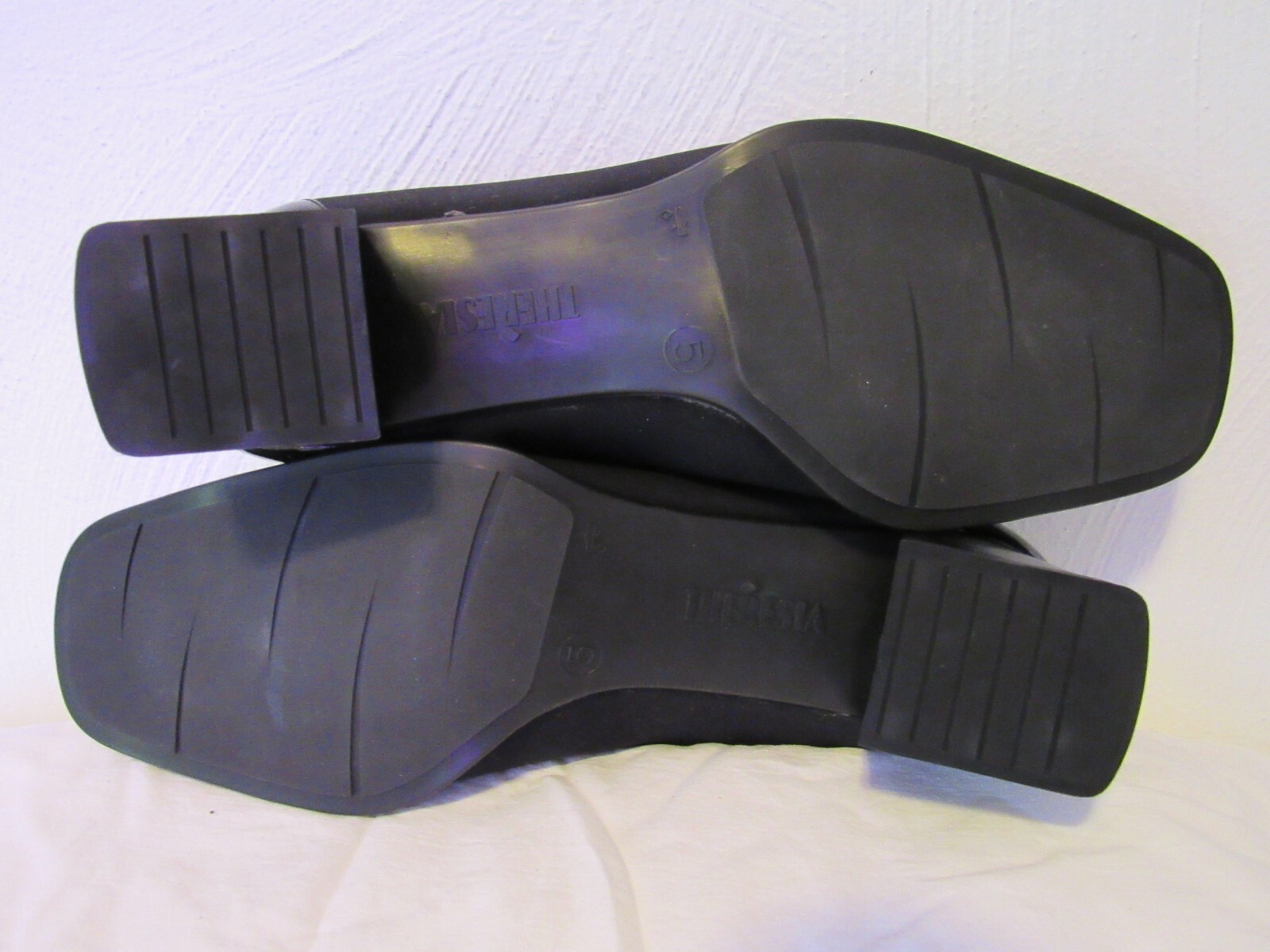THERESIA M. Celeste Women’s Black Cuban Heels Patent Cap Toe SZ 5 UK / 7.5 US