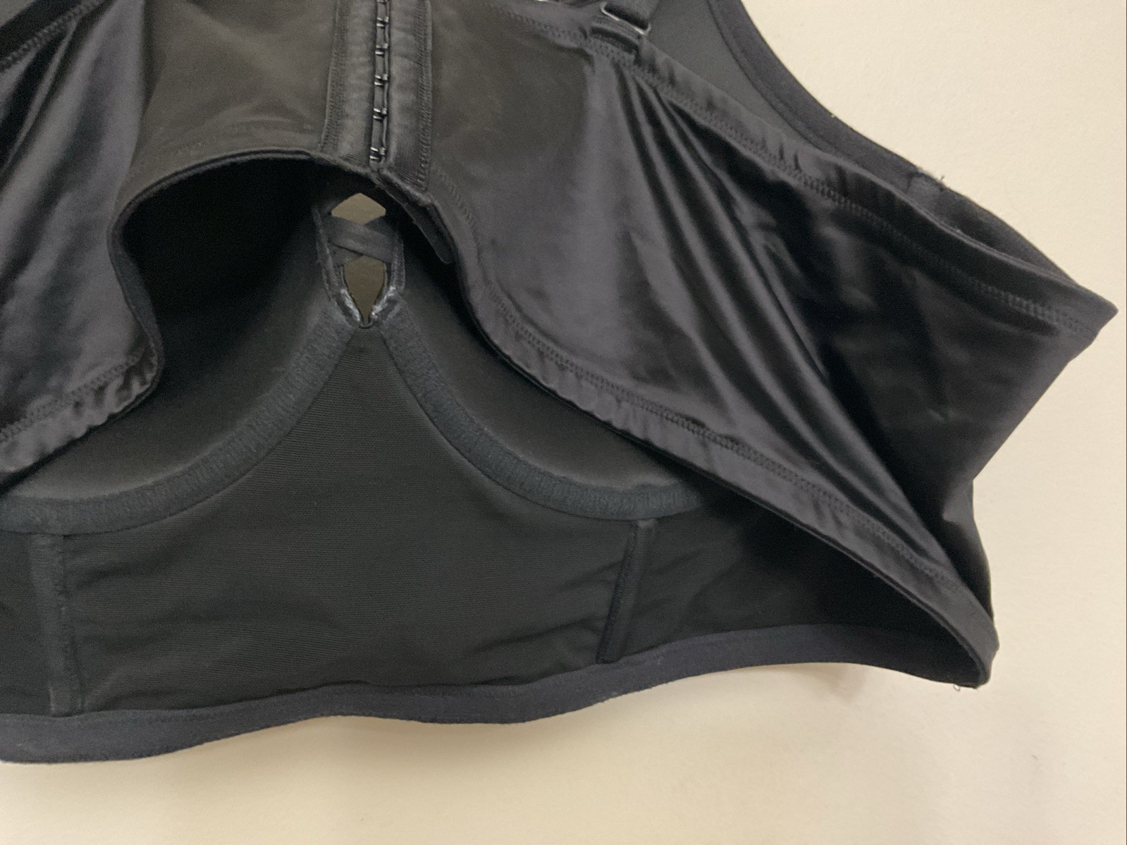 Womens Torrid XO Plunge Push-Up Bra Diamante rhinestone Black Size 50 B