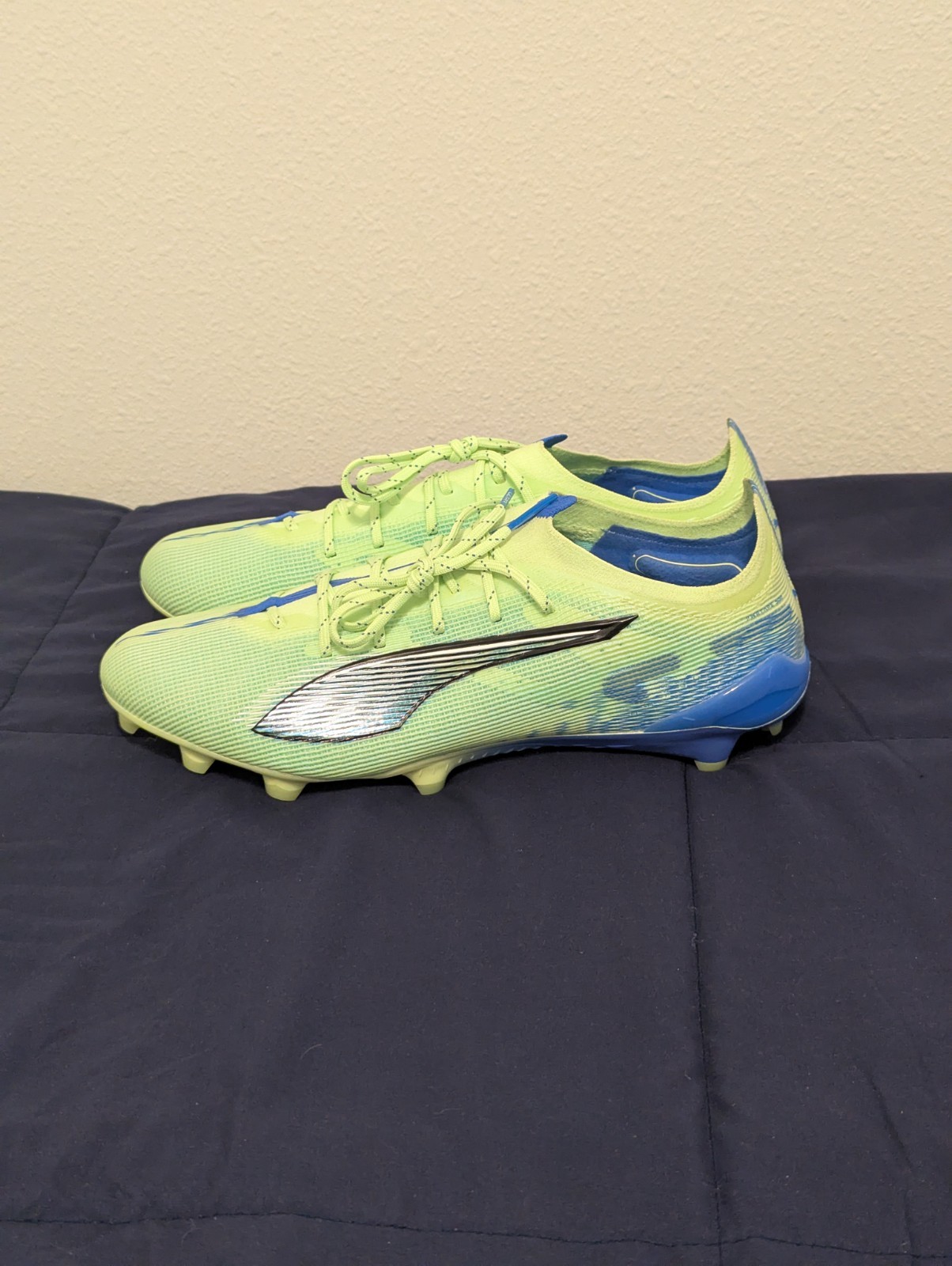 Puma Ultra 5 Ultimate FG Soccer Cleats size 12 Apple White Blue 107683-03