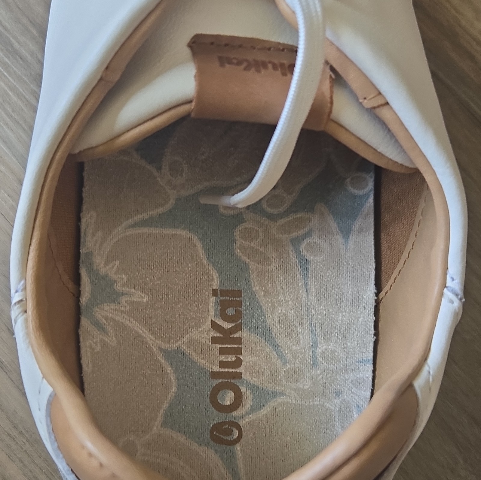 OluKai Men’s Leather Lace-Up Low-Top Sneakers White/Tan Round Toe Size 15
