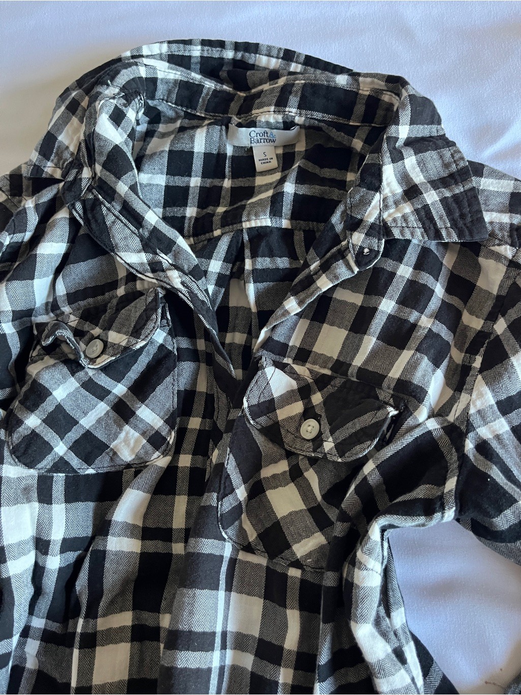 Croft & Barrow Size S Black & White Plaid Flannel Button Down, Chest Pockets