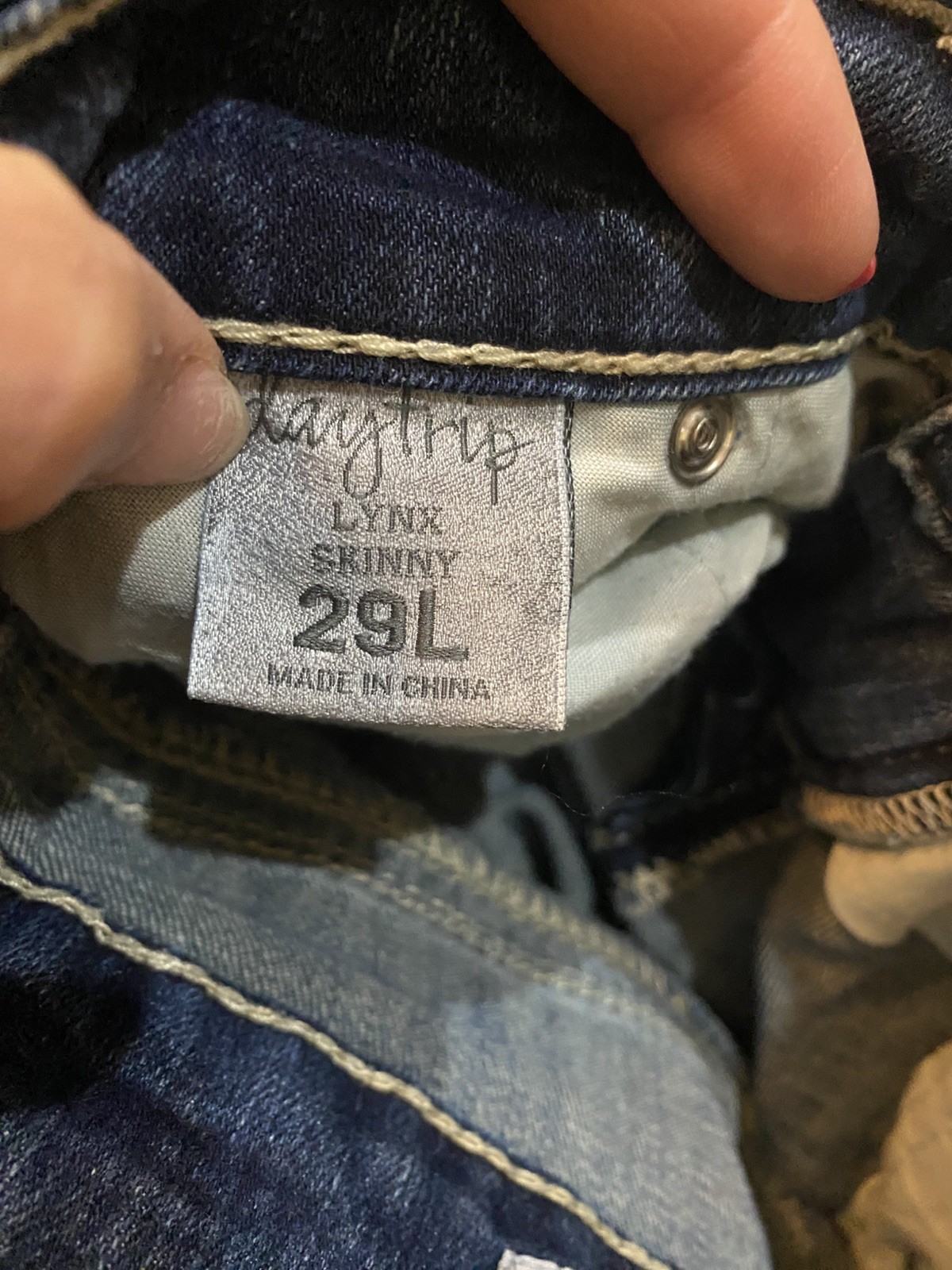 Daytrip Jeans, Women’s Size 29 long Blue Denim LYNX Ankle Skinny distressed
