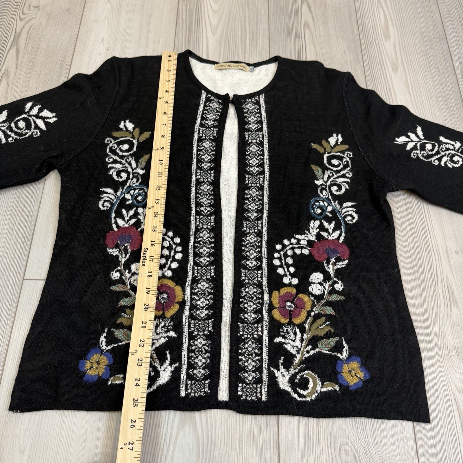 Simply Natural Hanna Alpaca Blend XL floral embroidered cardigan Sweater Peru