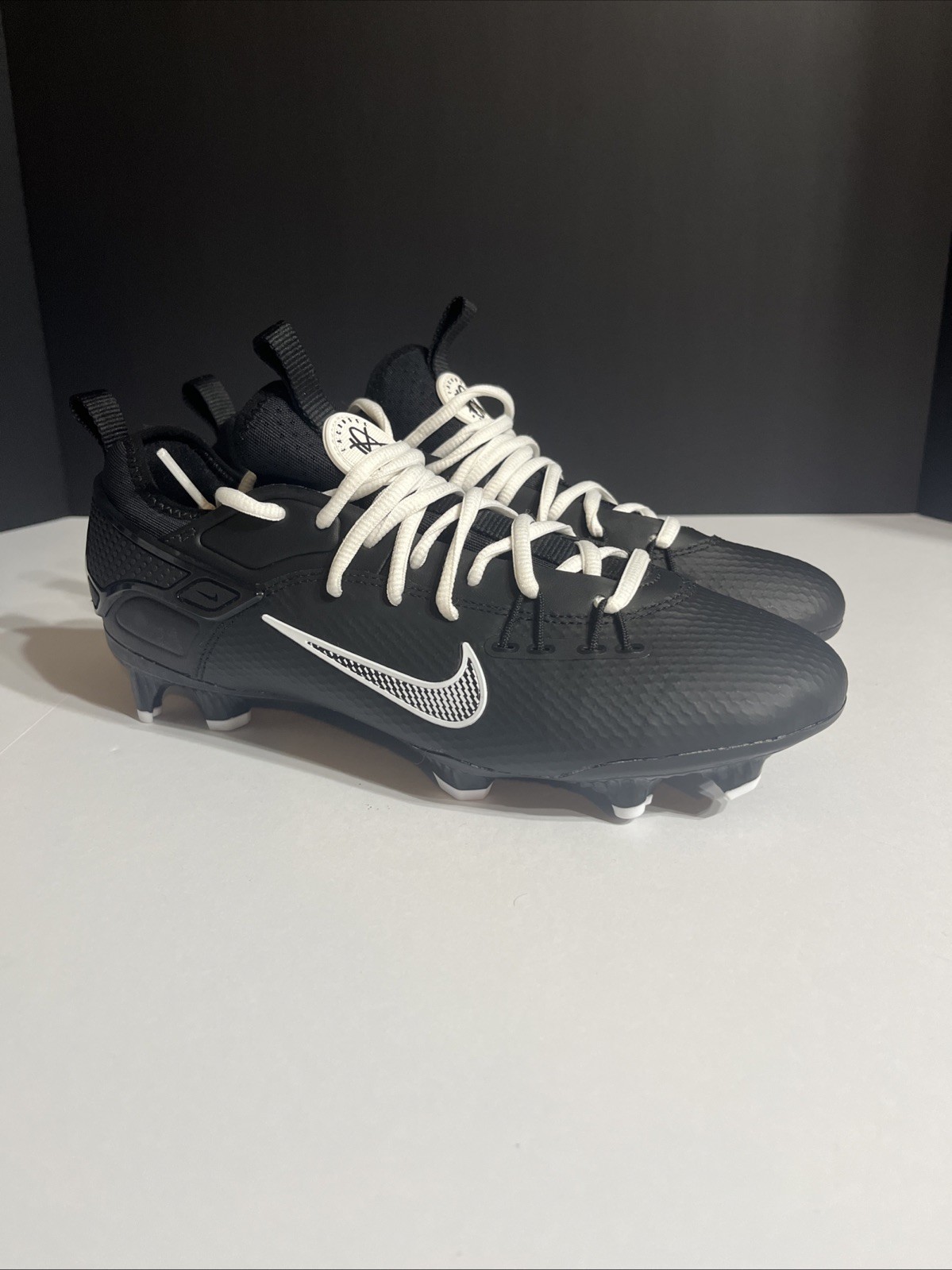 Nike Huarache 9 Elite Low LAX Black/White Size 8