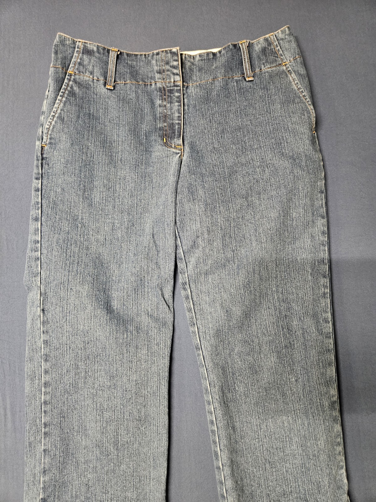 Liz Claiborne Women’s Petite Blue Medium Wash Wide-Leg 5-Pocket Zip Jeans