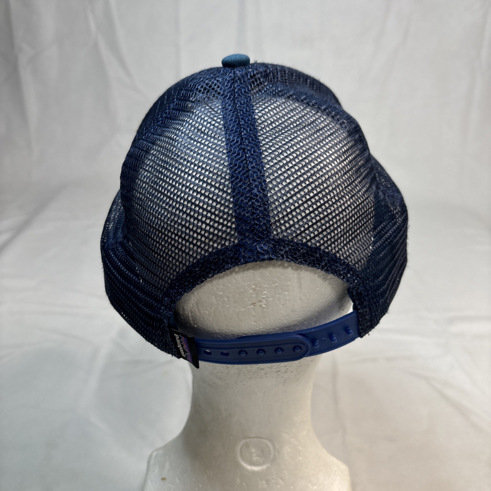 PATAGONIA CAP P6 Logo Lo-pro Trucker Cap Blue Hat Unisex Snapback