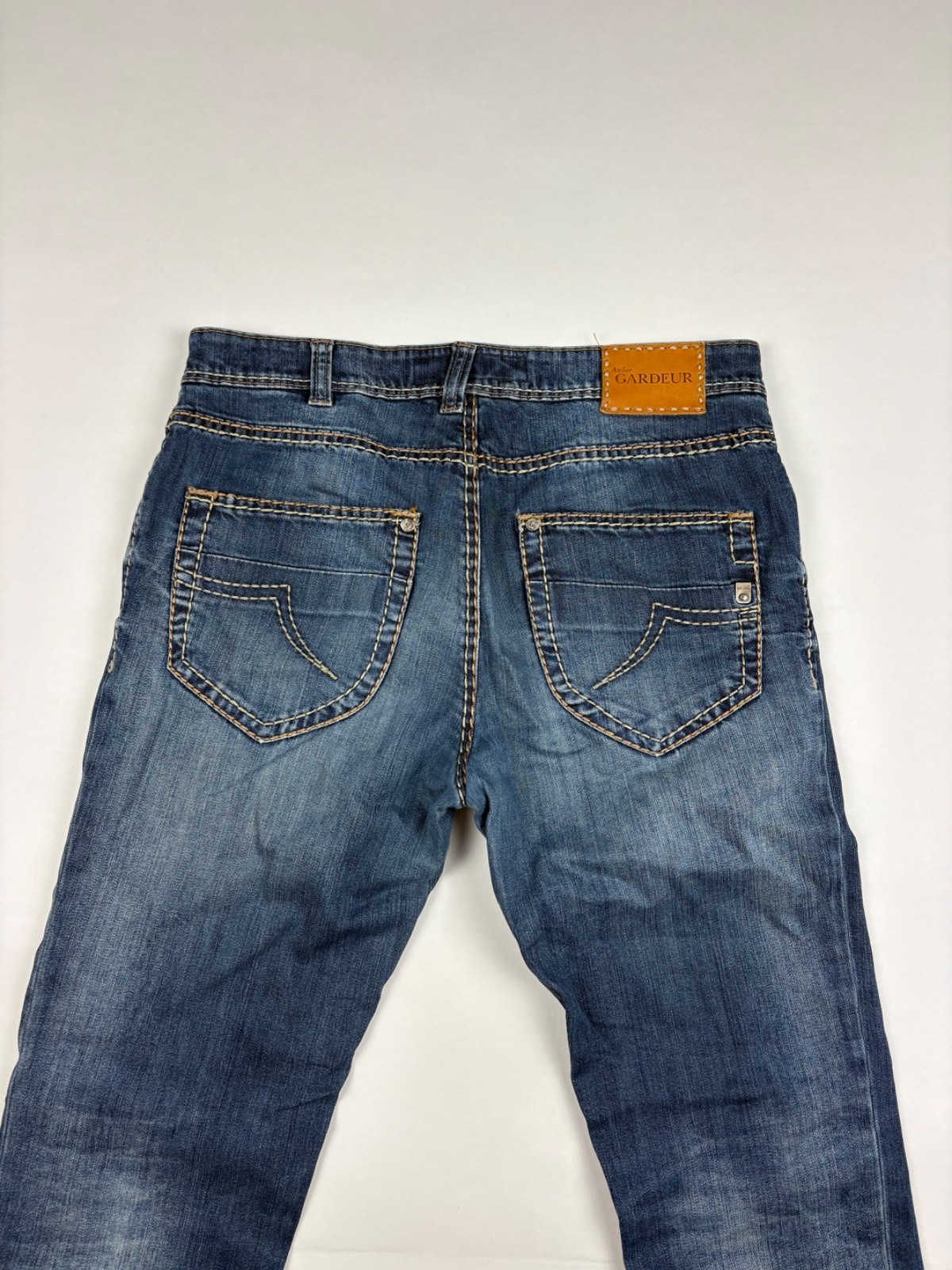 Mens Straight Fit Jeans Mid Blue Distressed Wash W33 L30 Vintage Y2K